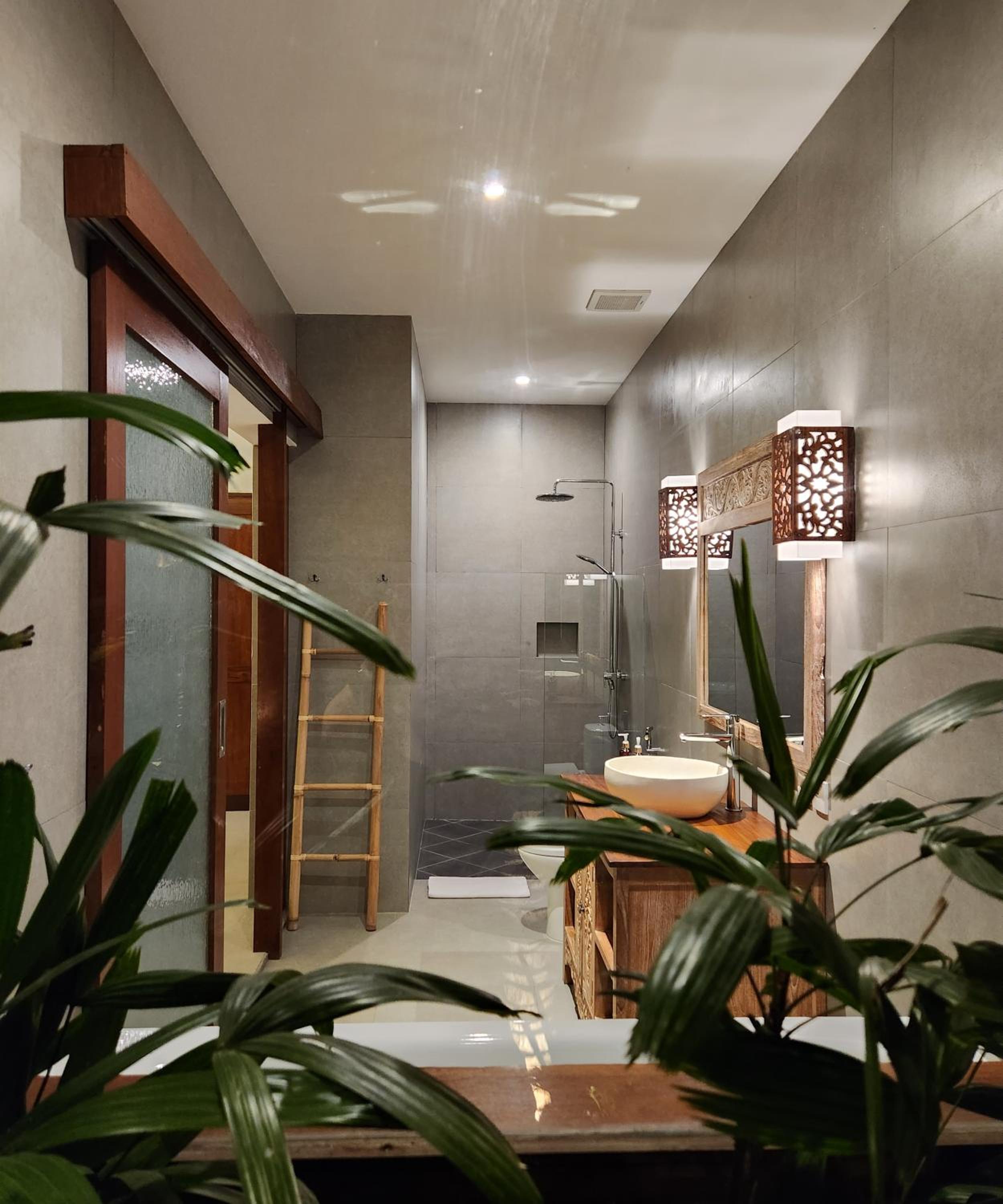 Suite Room - Photo 48