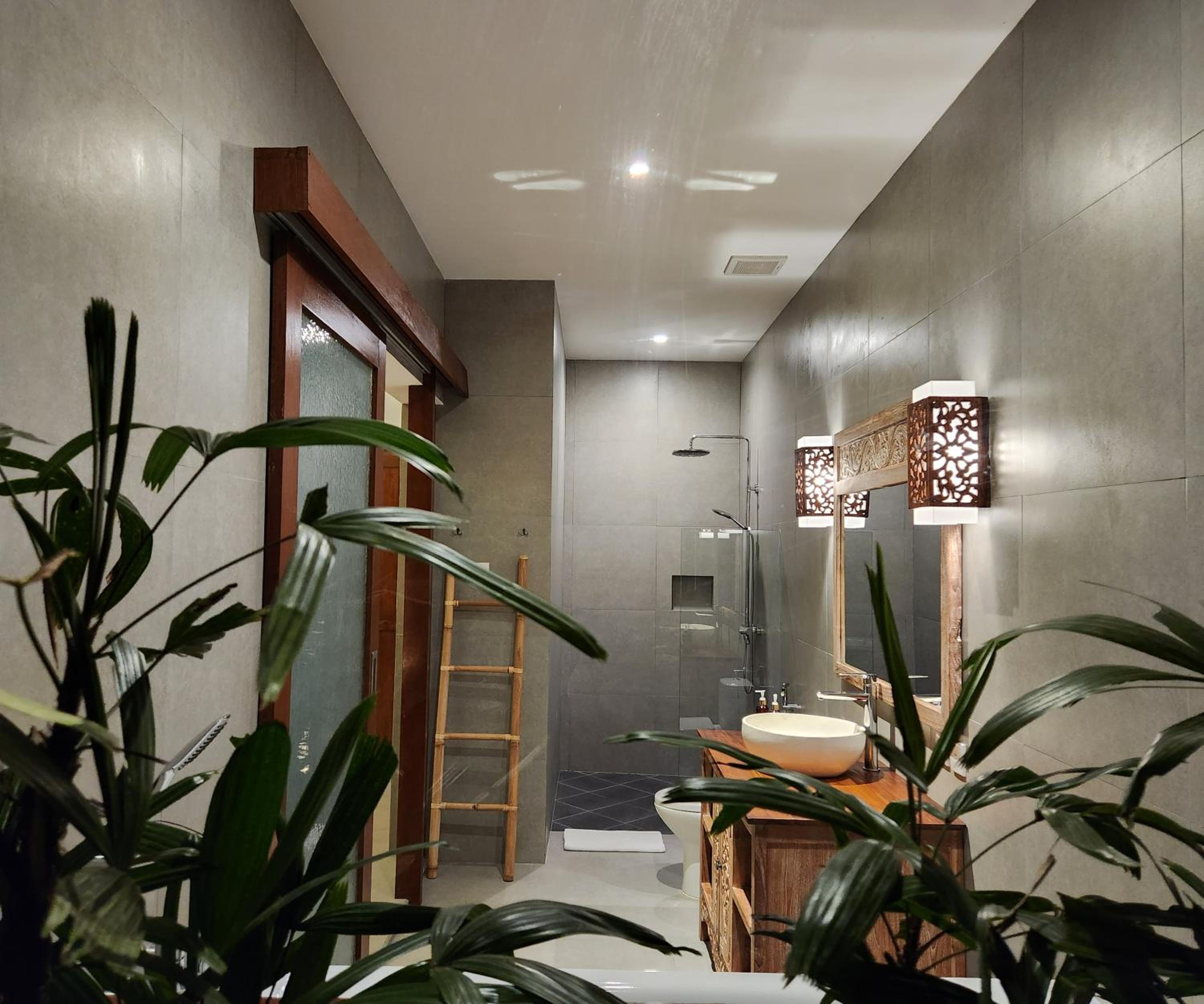 Suite Room - Photo 46