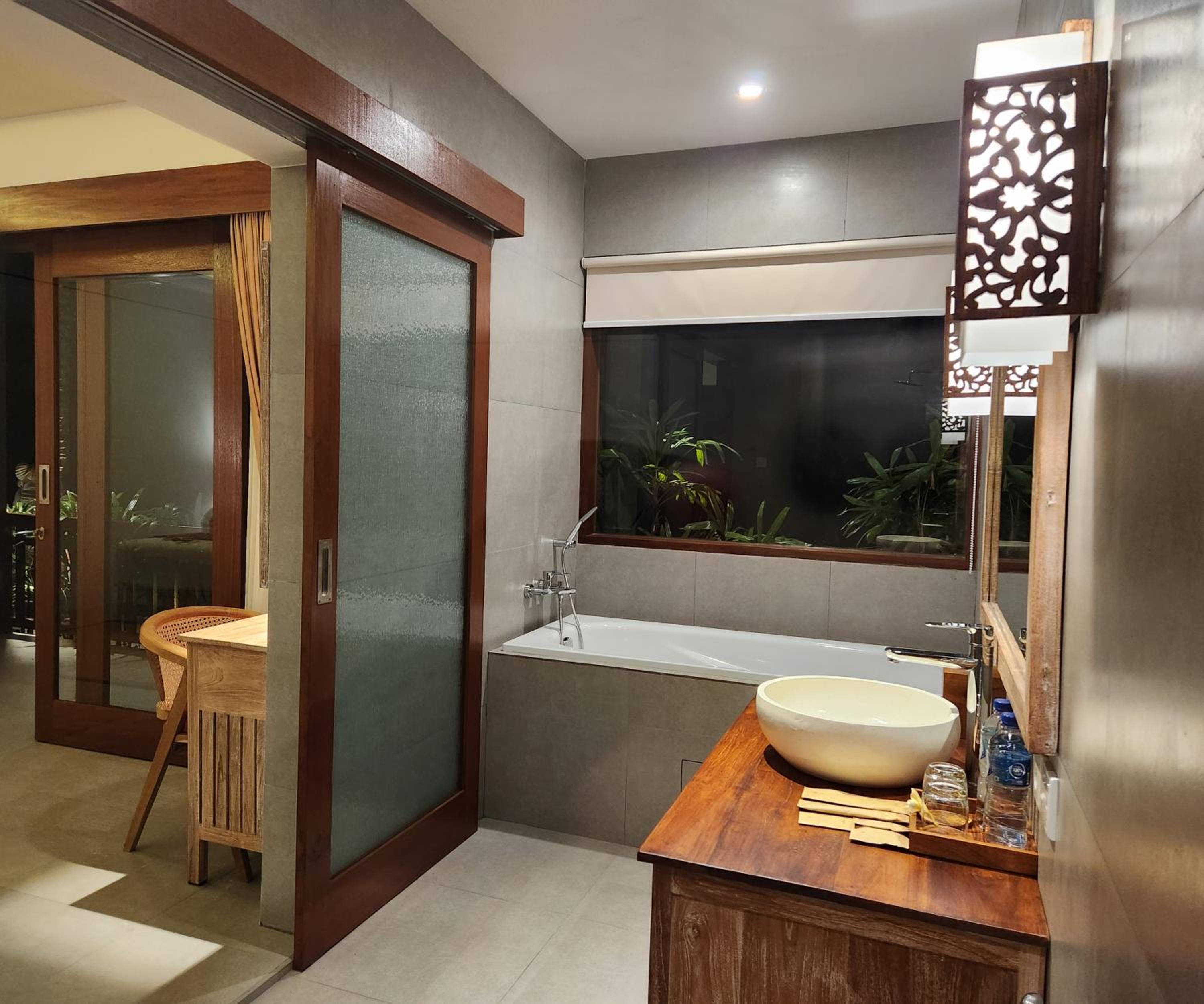 Suite Room - Photo 44