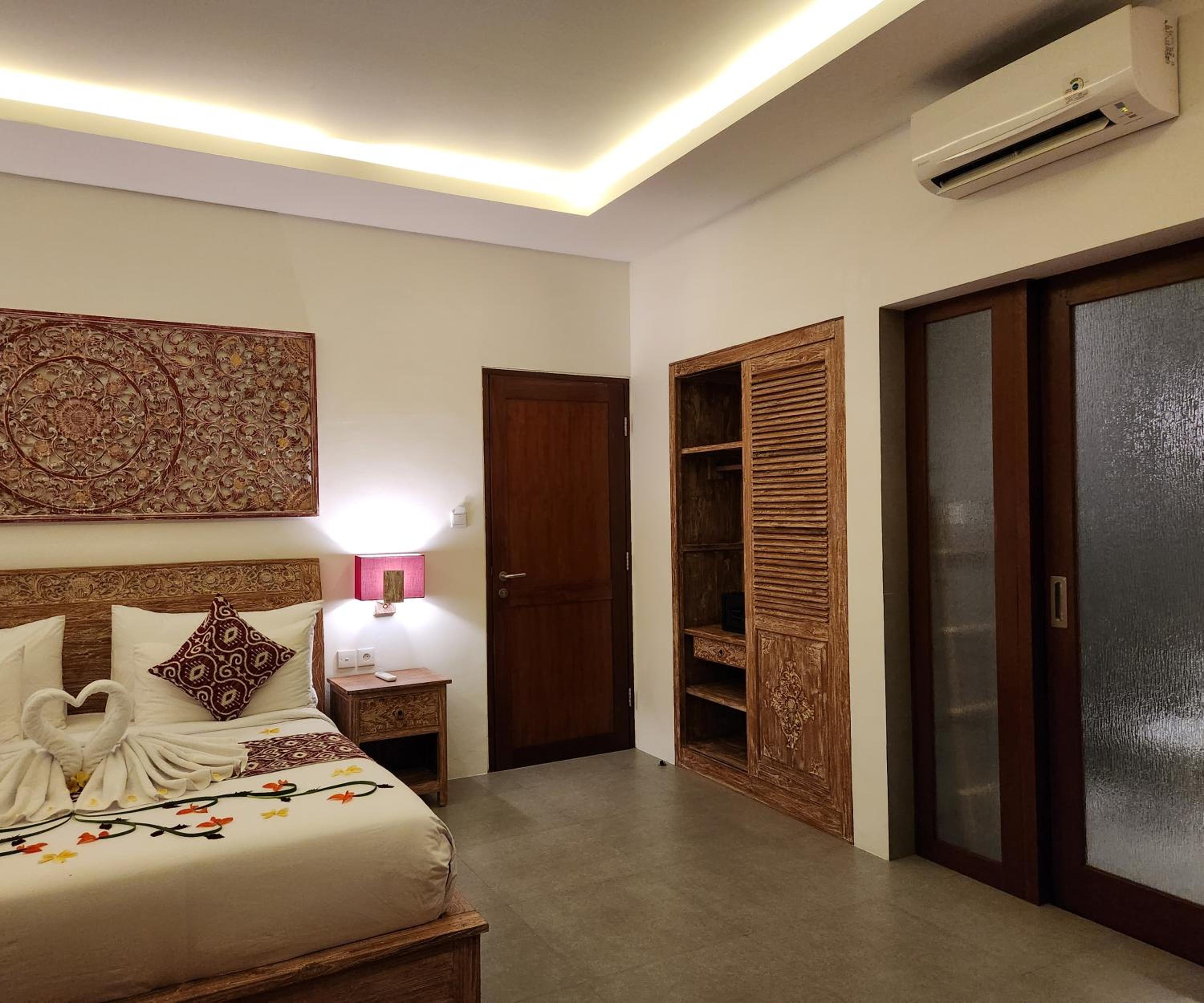 Suite Room - Photo 36