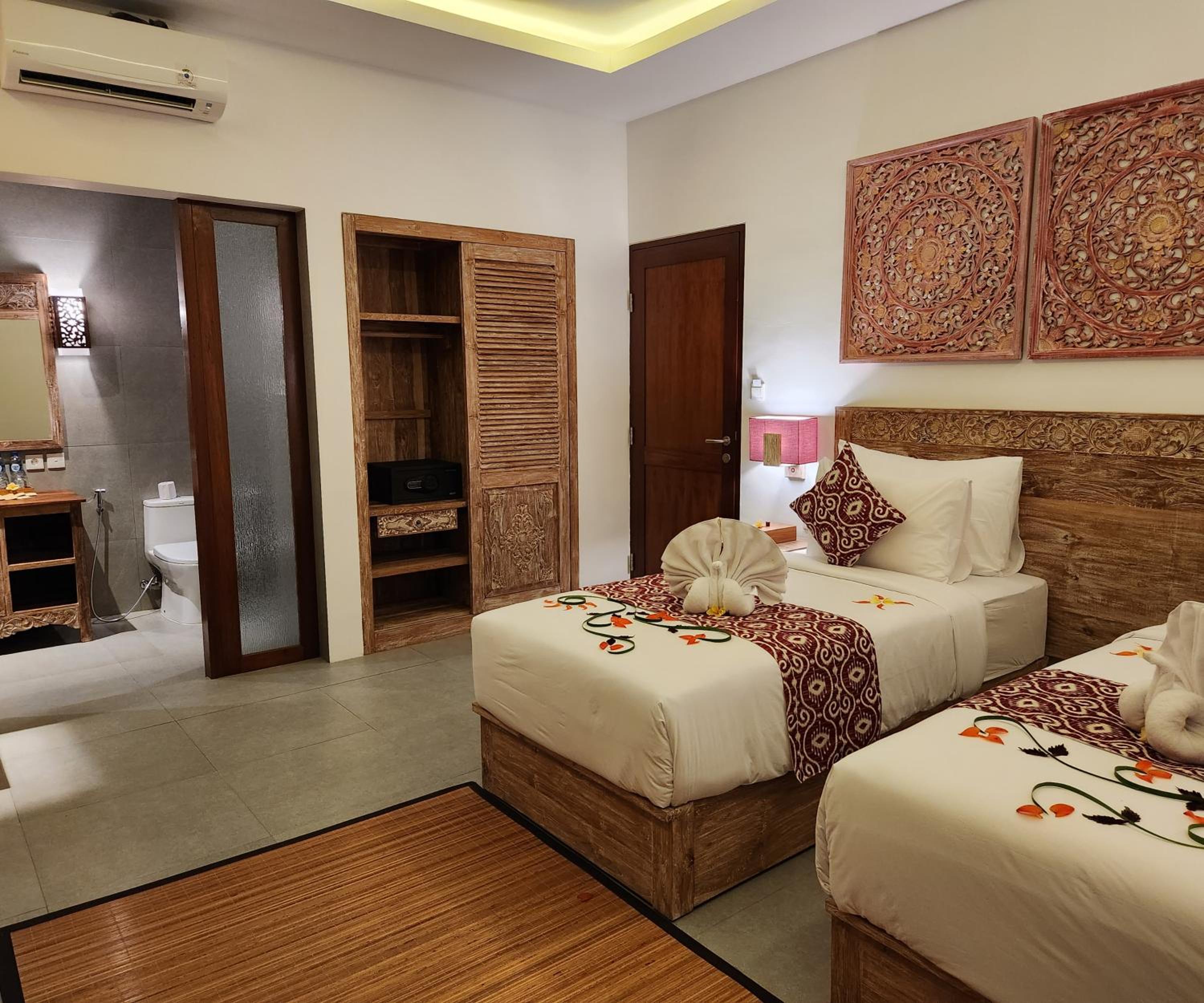 Suite Room - Photo 41