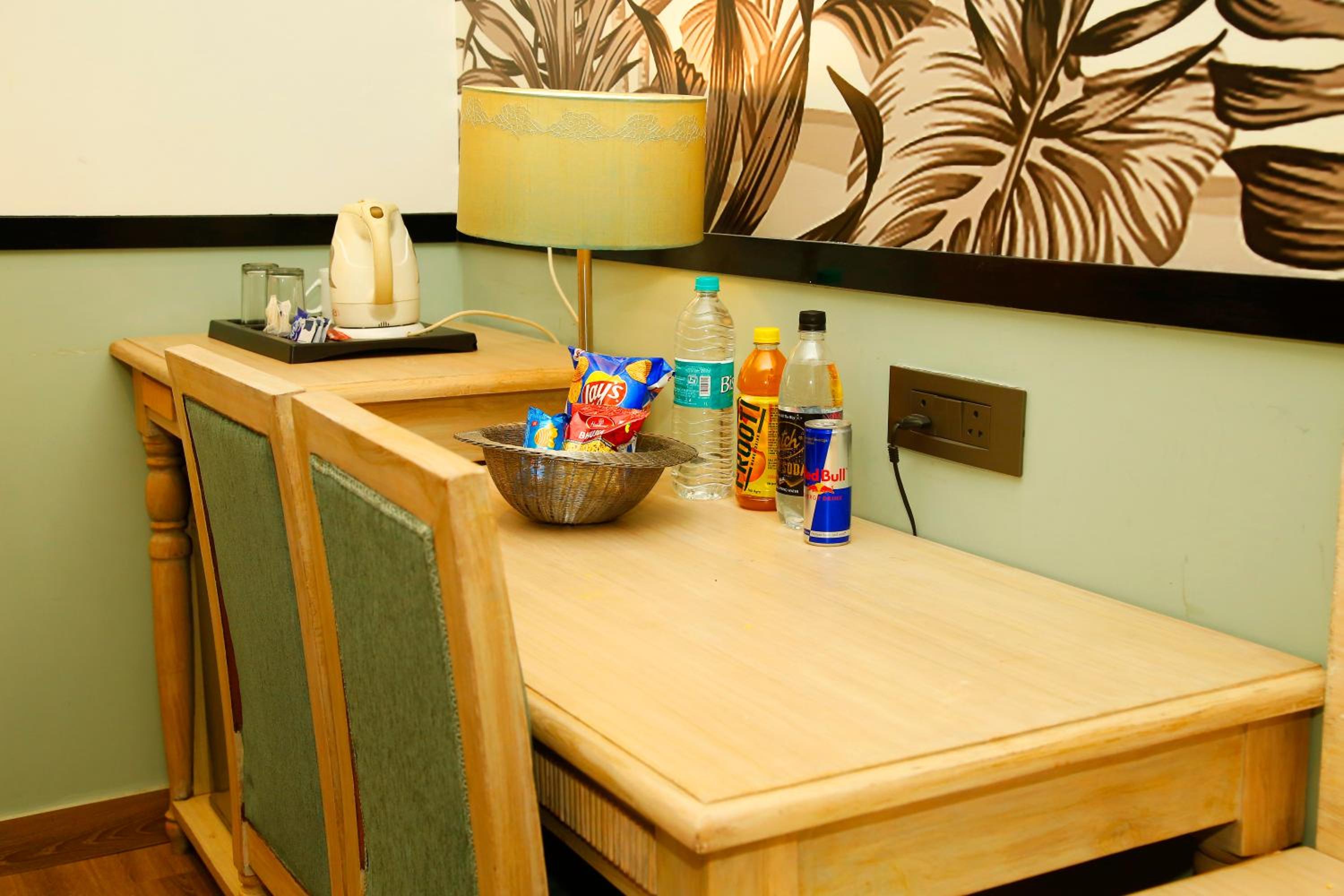 Deluxe Room - Photo 9