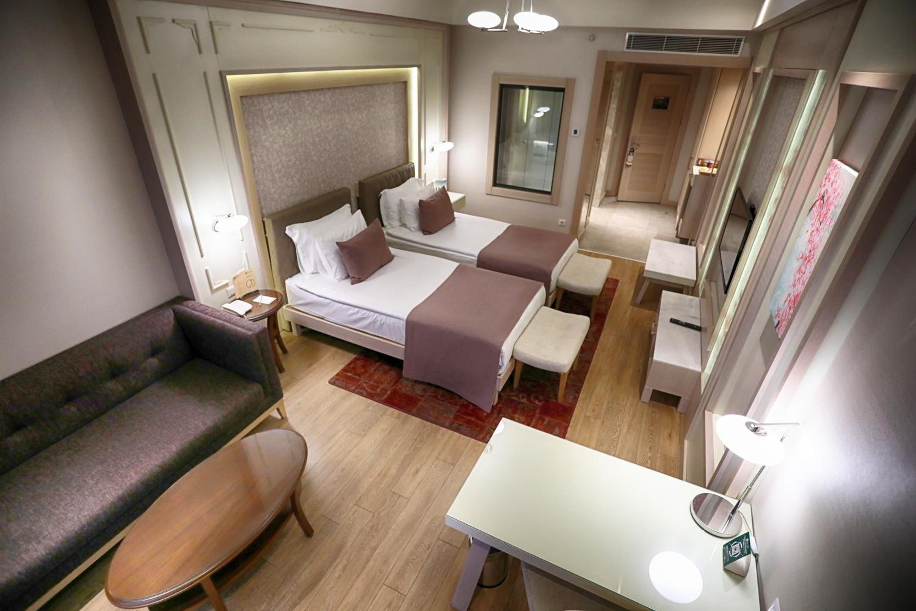 Deluxe Twin Room photo 1