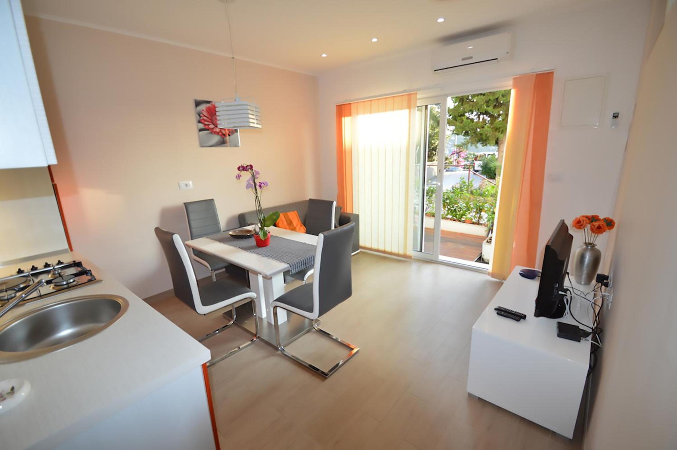 One-Bedroom Apartment with Terrace