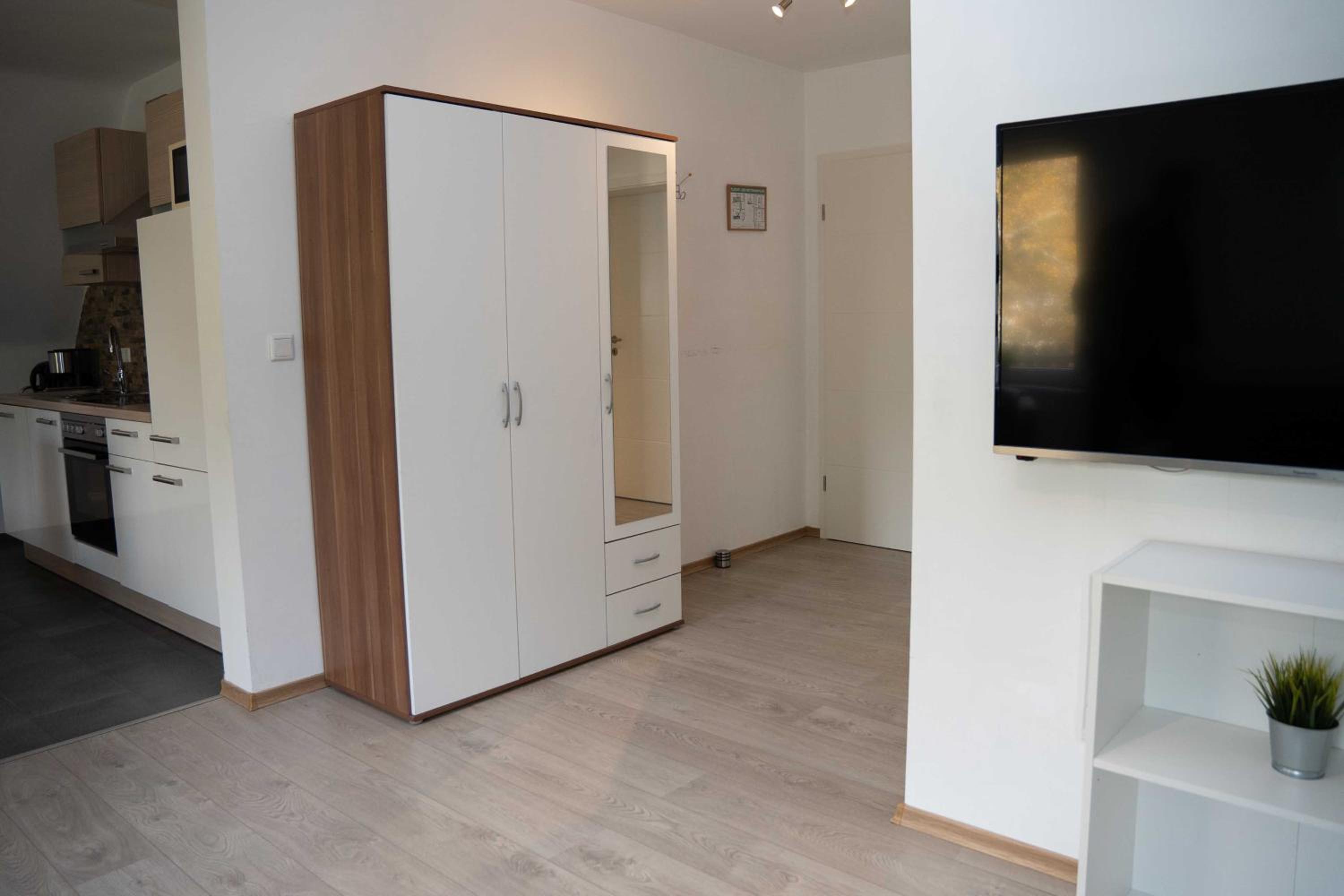 One-Bedroom Apartment - Photo 13