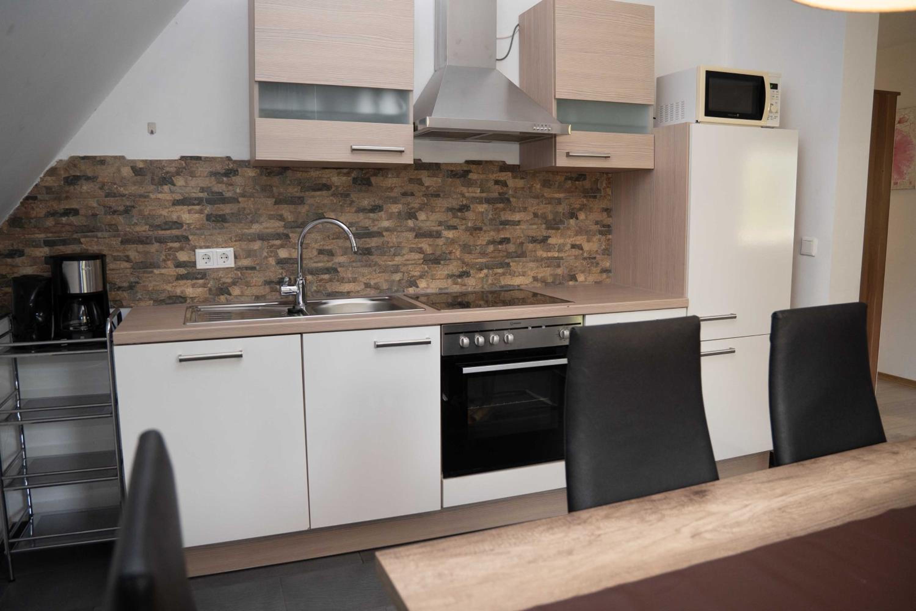 One-Bedroom Apartment - Photo 9