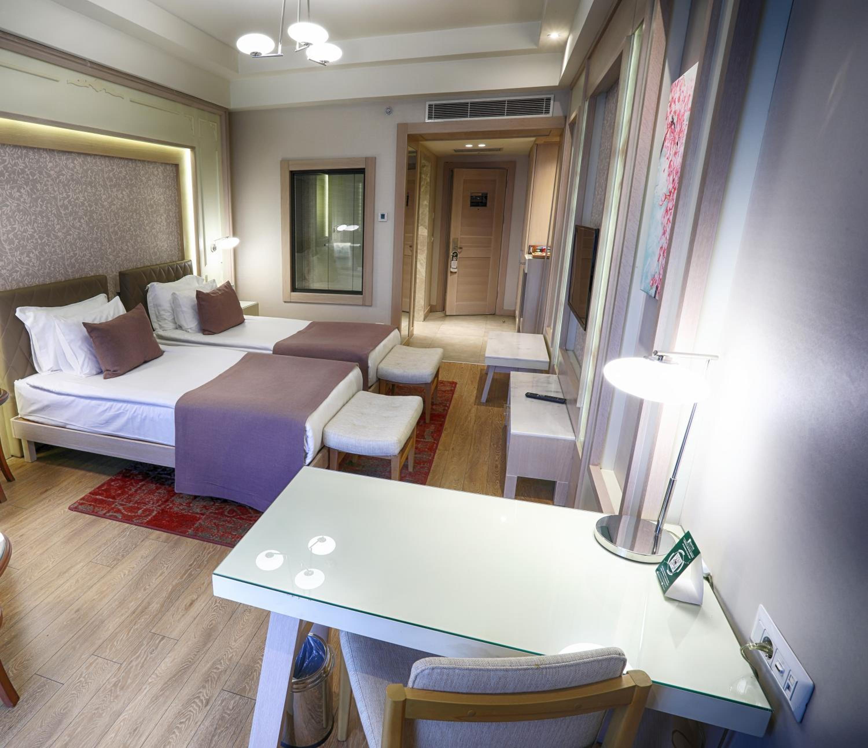 Standard Twin Room photo 3