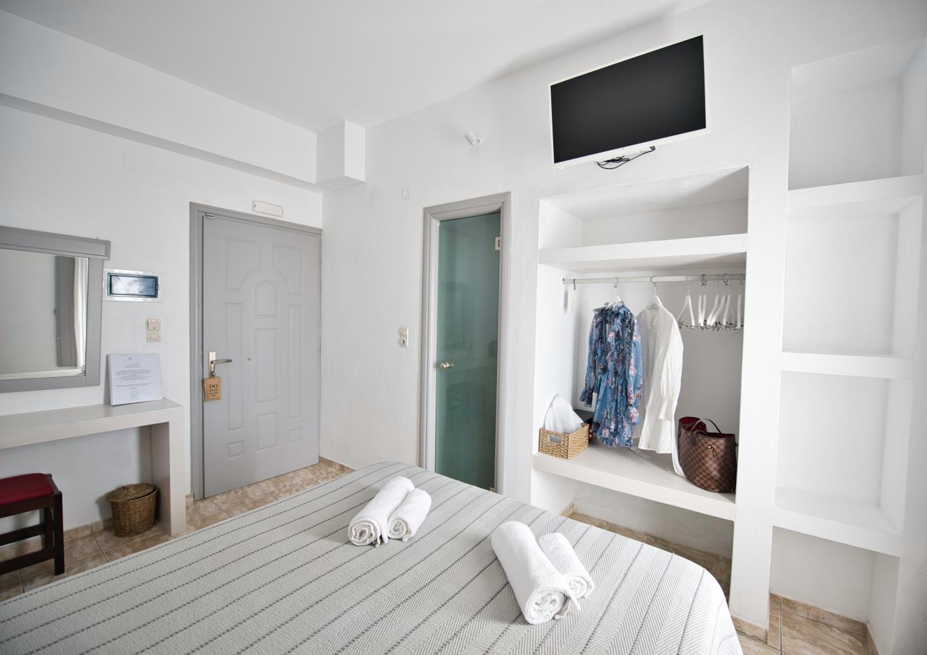 Double or Twin Room photo 2