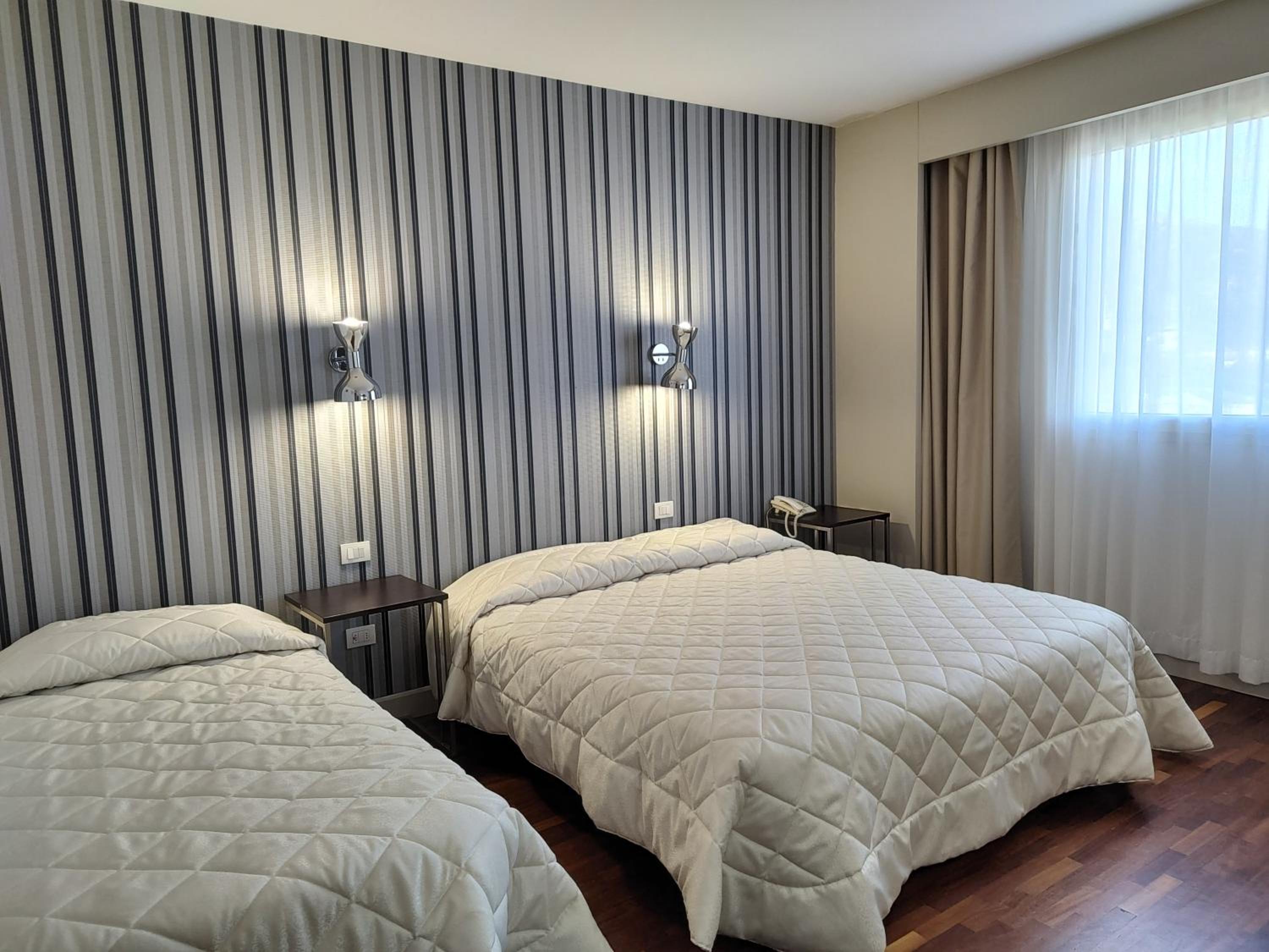 Triple Room - Photo 2
