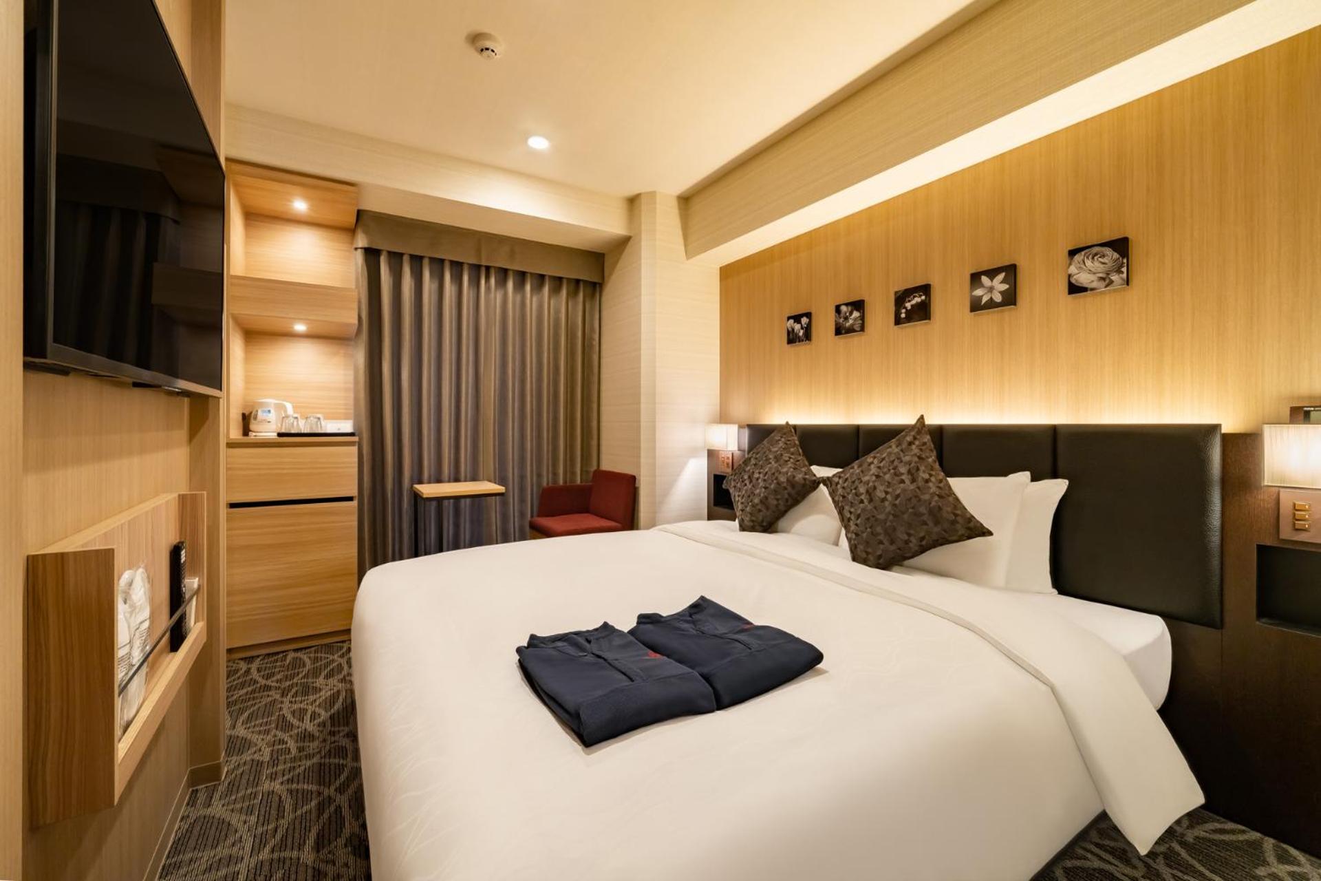 Superior Double Room - No Daily Cleaning - Non-Smoking (Cashless Payment Only)	 - Photo 1