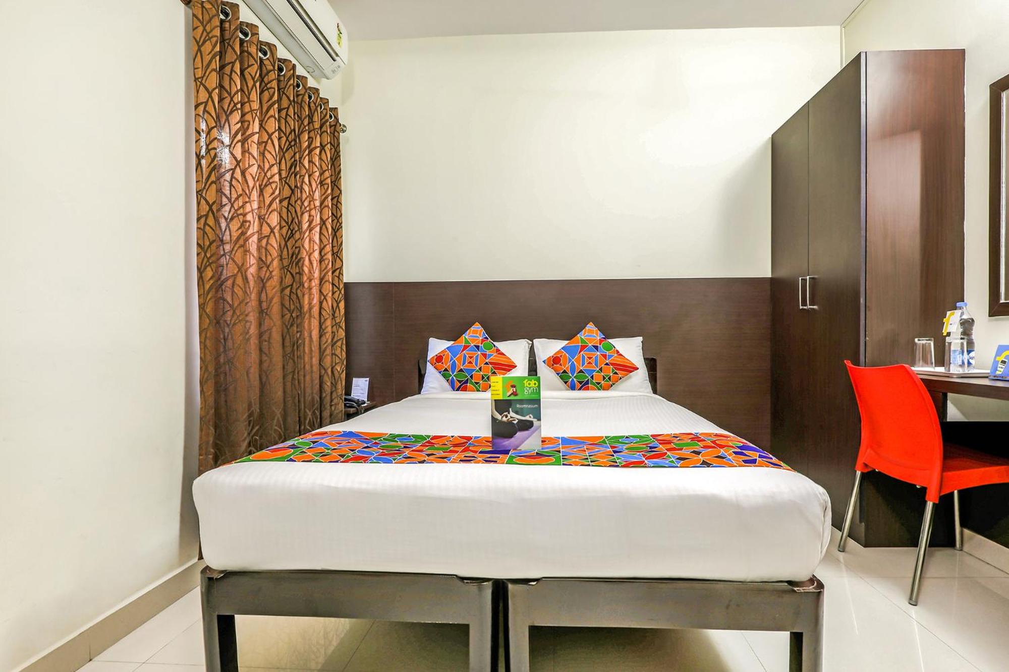 [Sanitized]Deluxe Room photo 3