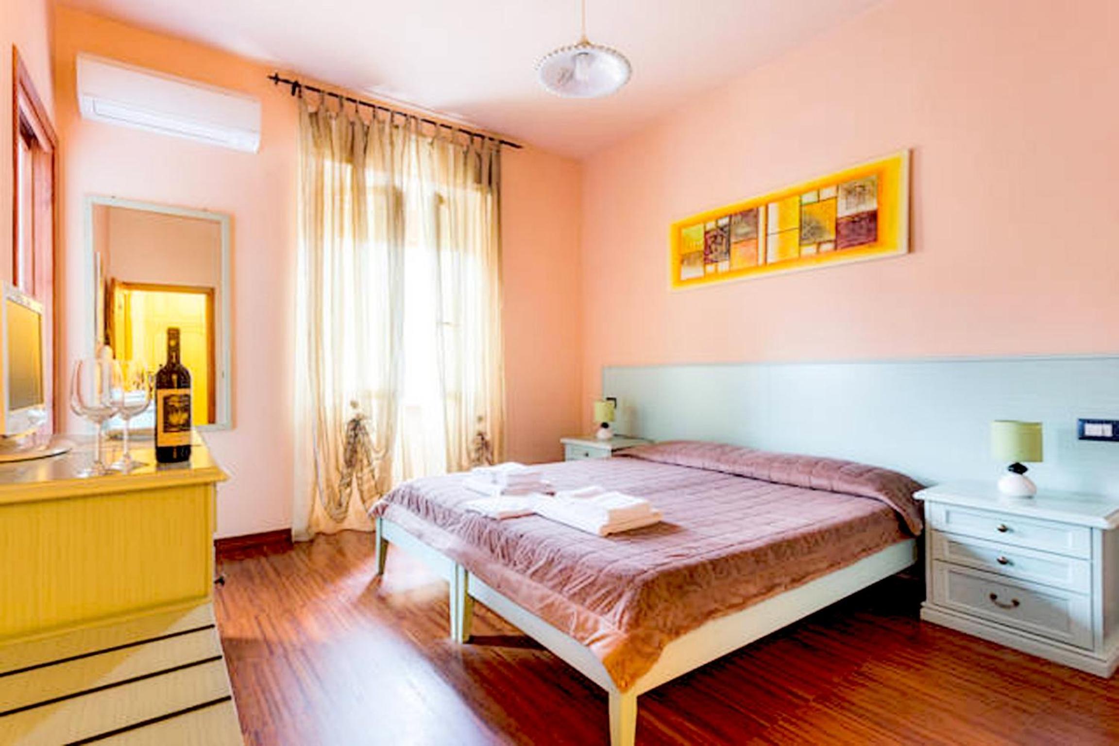 Double Room - Photo 1