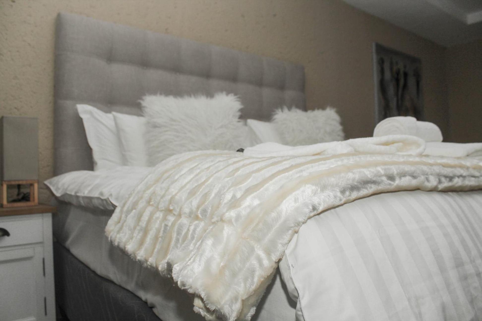 Superior King Room photo 1