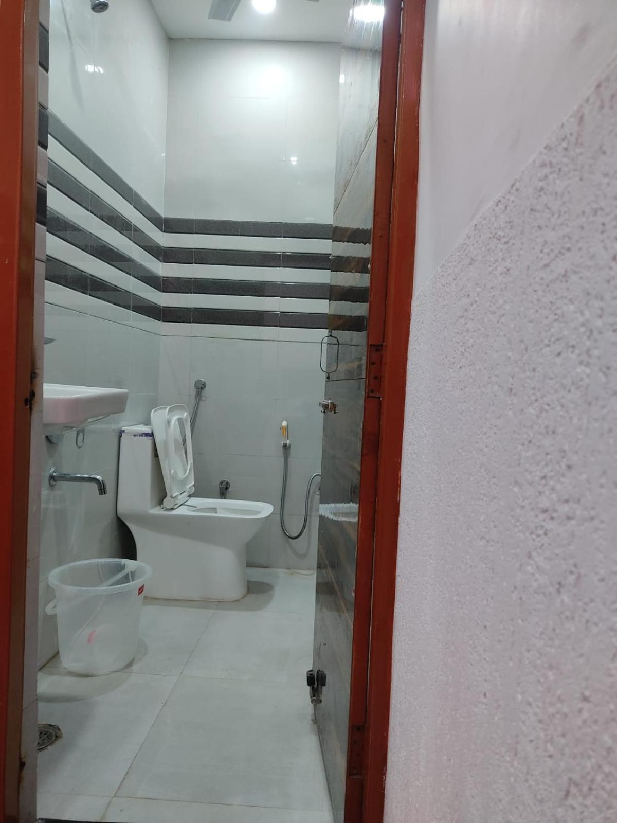 Budget Double Room photo 2
