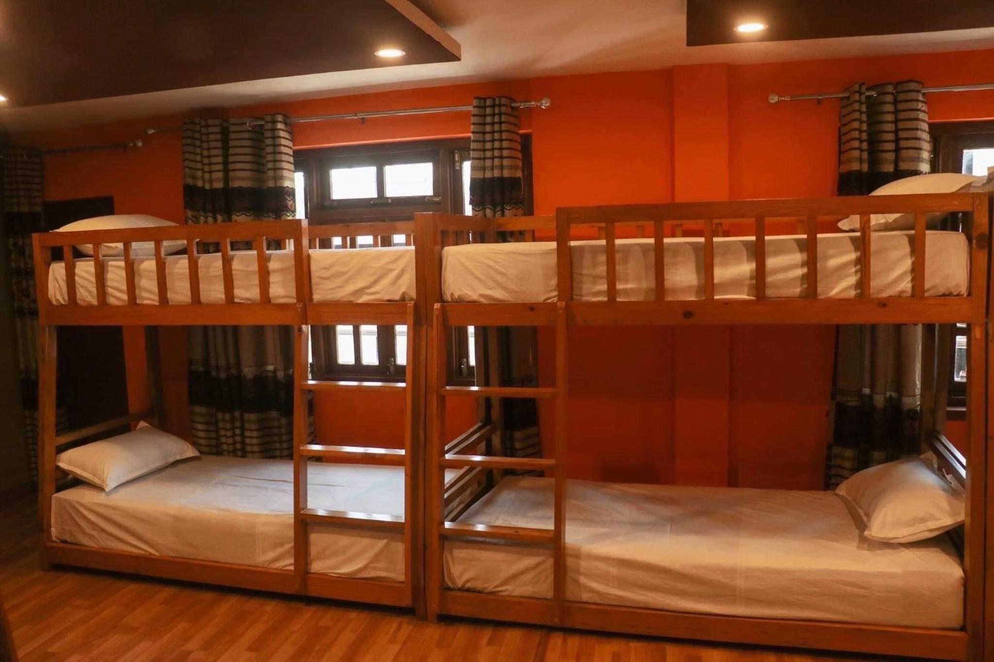 Mixed Dormitory Room