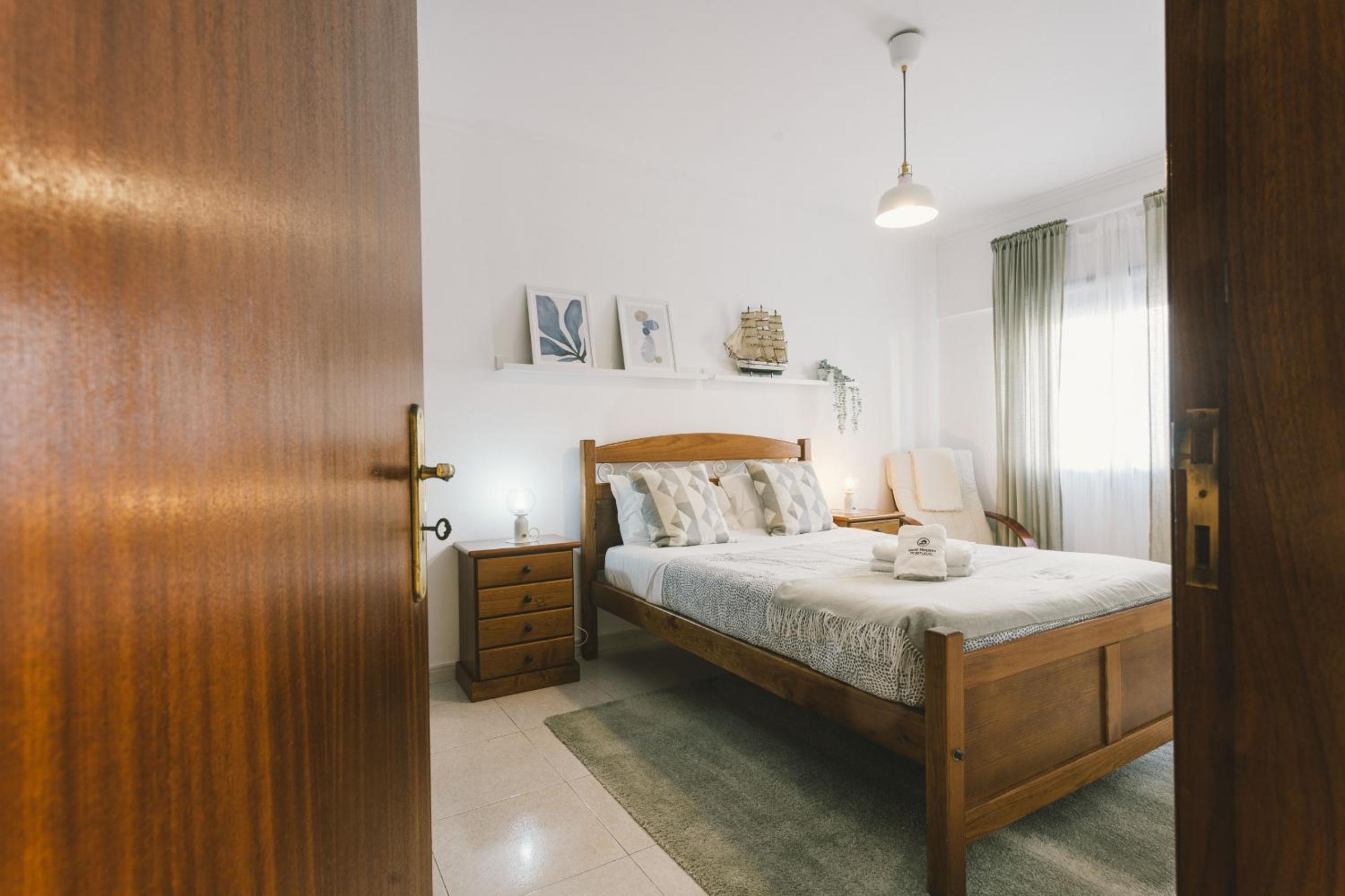 One-Bedroom Apartment - Photo 13
