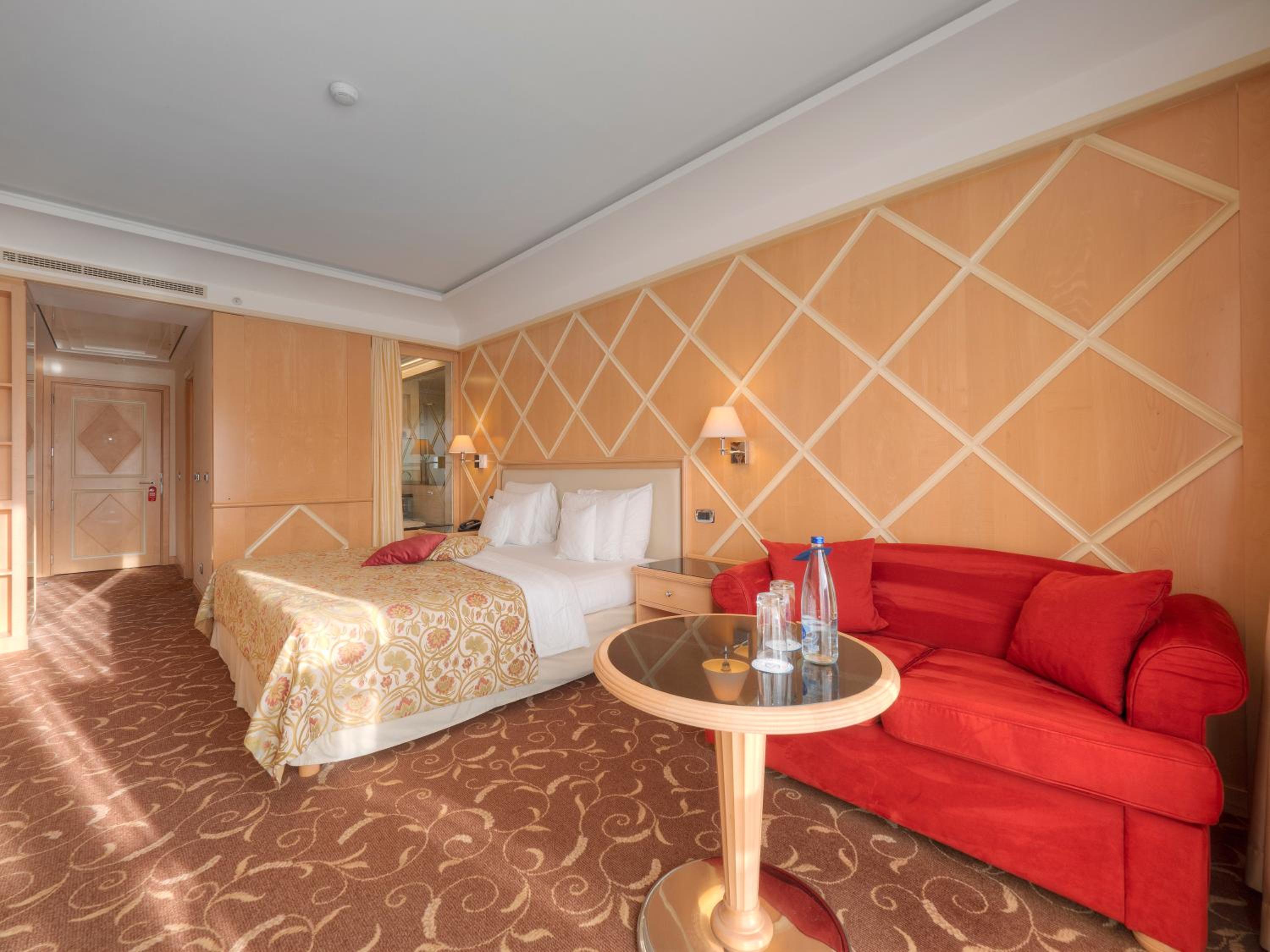 New Year's Package: Superior Mountain View with Gala Dinner photo 2