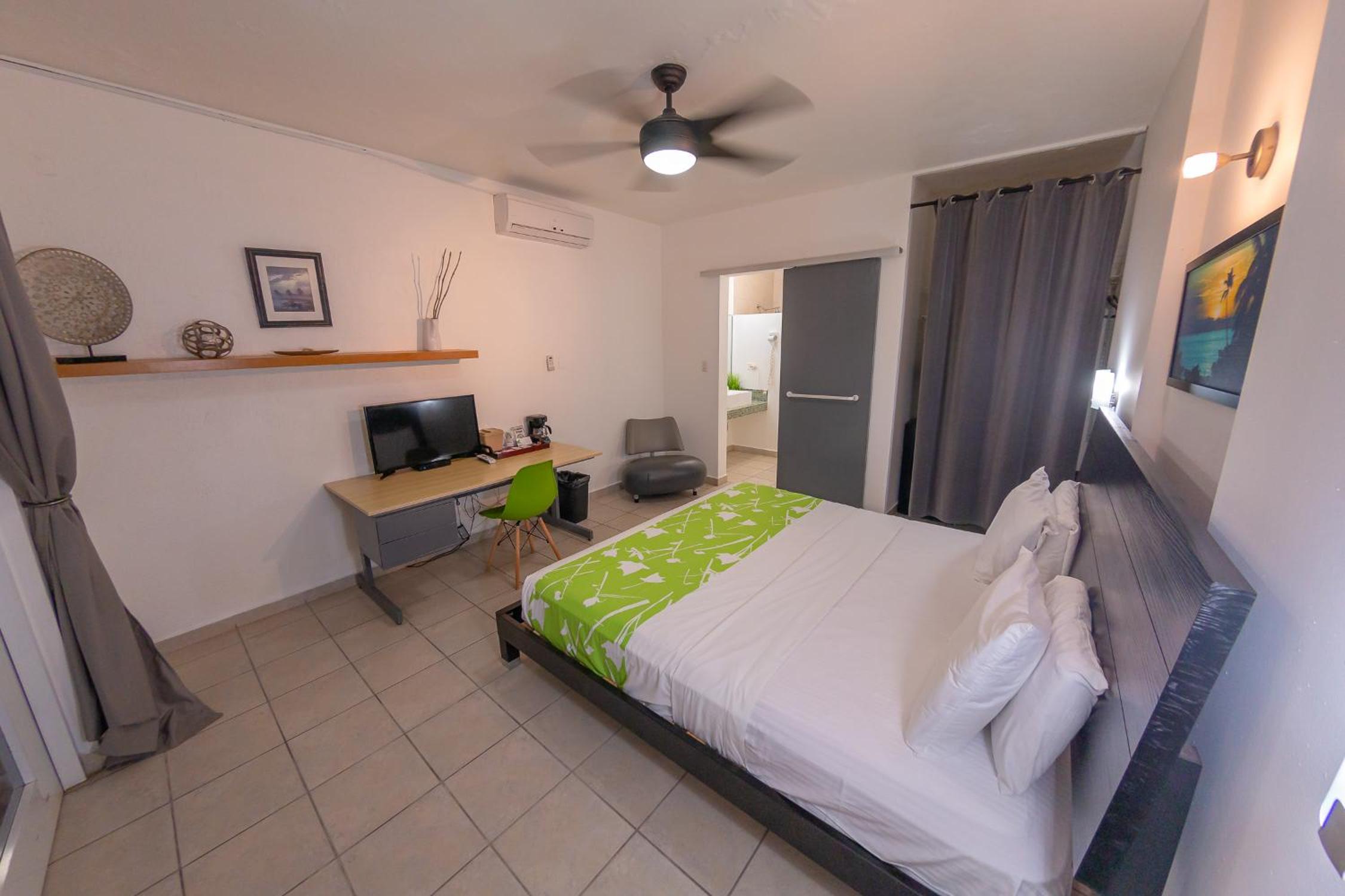 Superior King Room photo 3