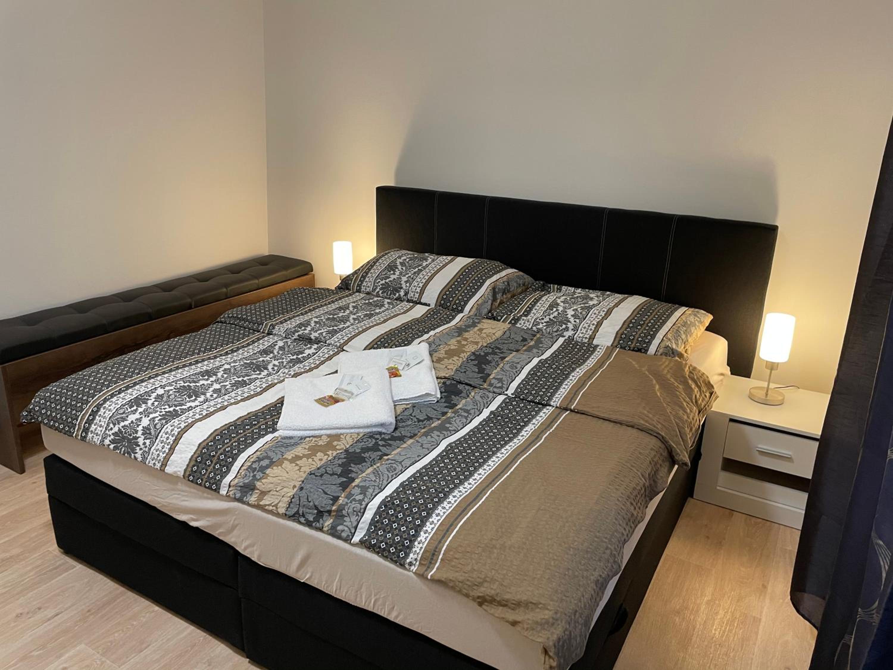 Deluxe Double Room - Photo 16