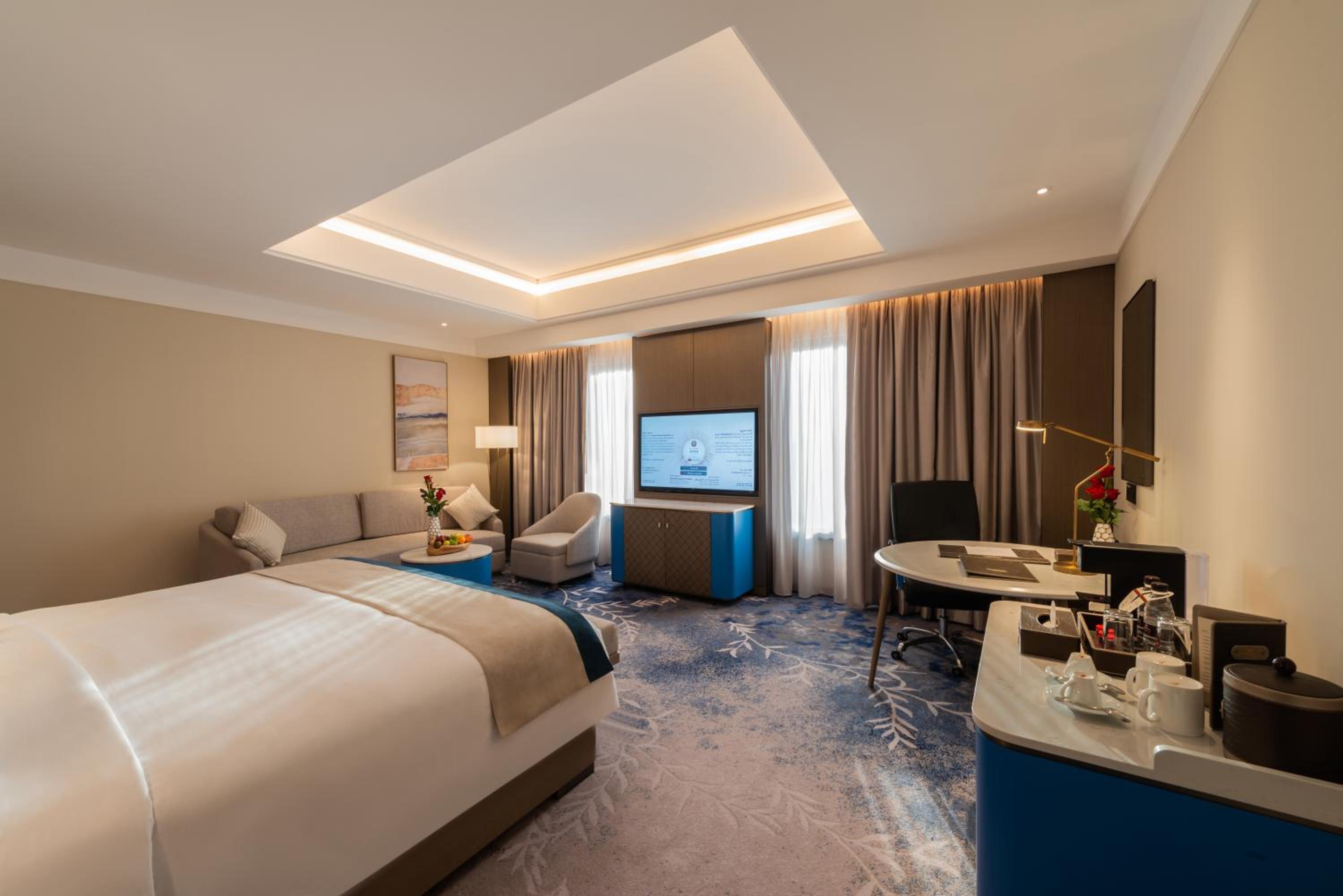 Grand Deluxe Room - Photo 1