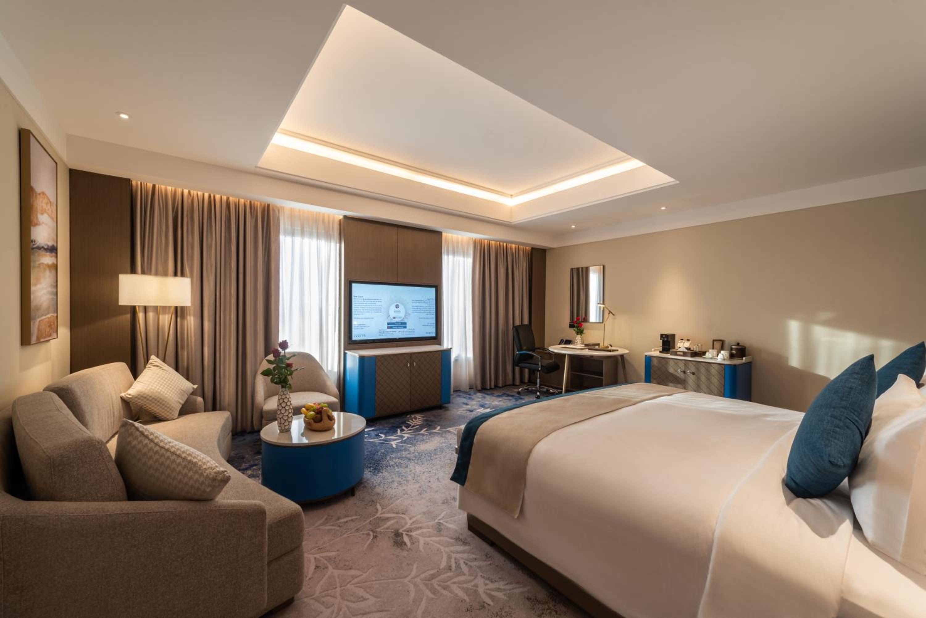 Grand Deluxe Room - Photo 6