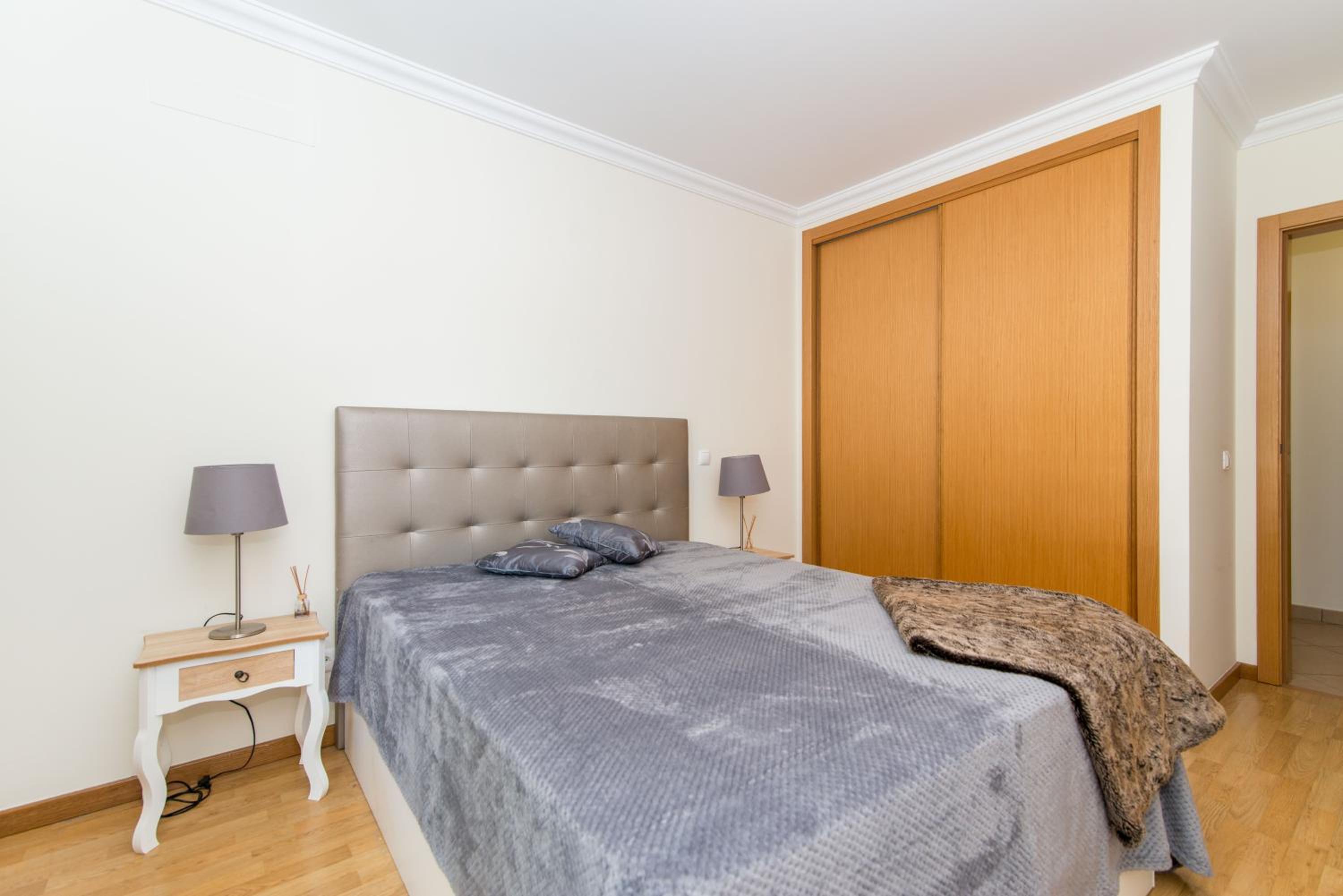 One-Bedroom Apartment photo 3
