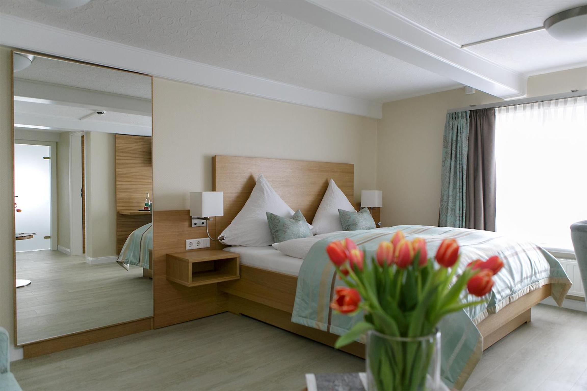 Standard Double Room - Photo 8