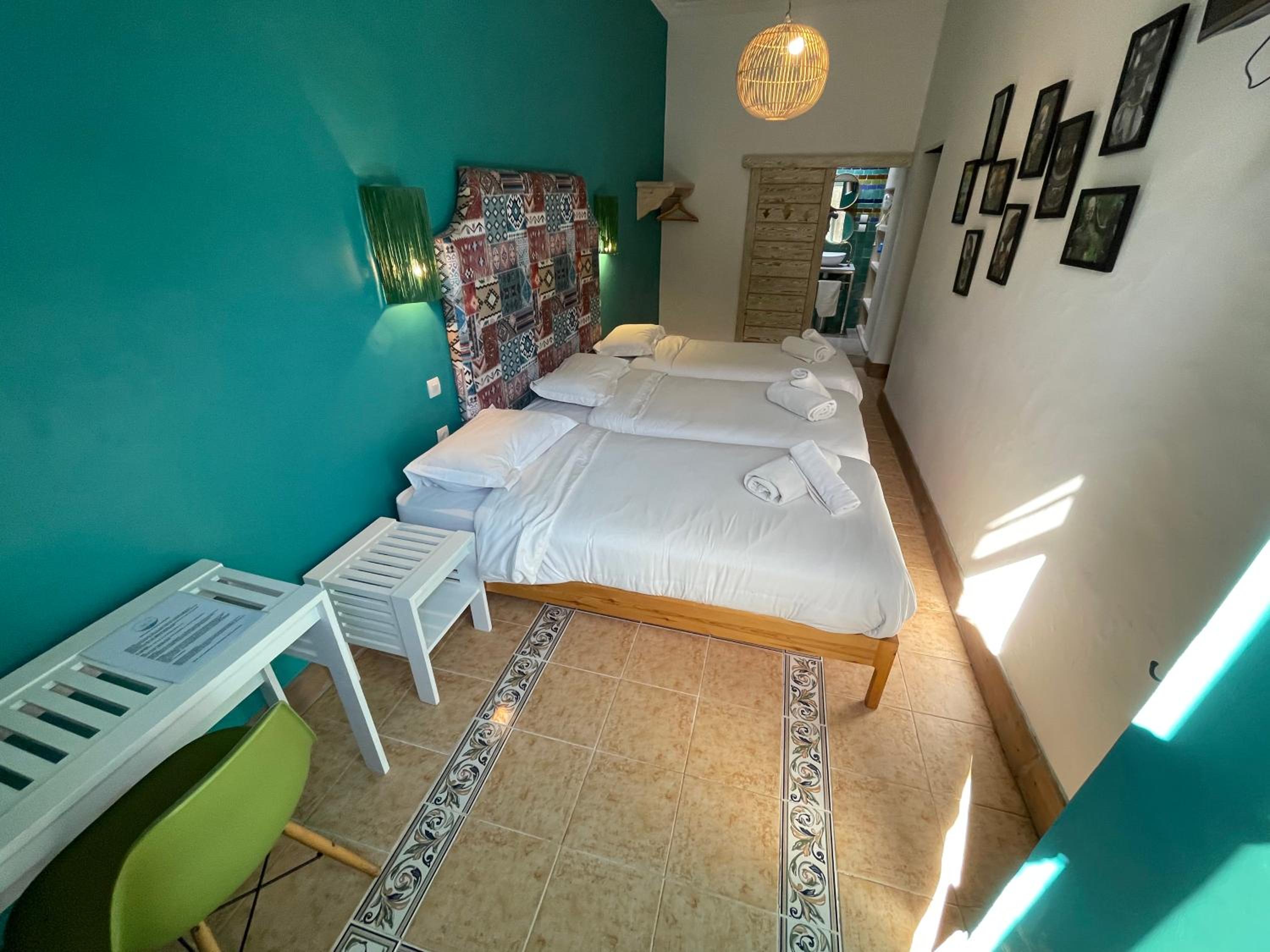 Basic Triple Room photo 3