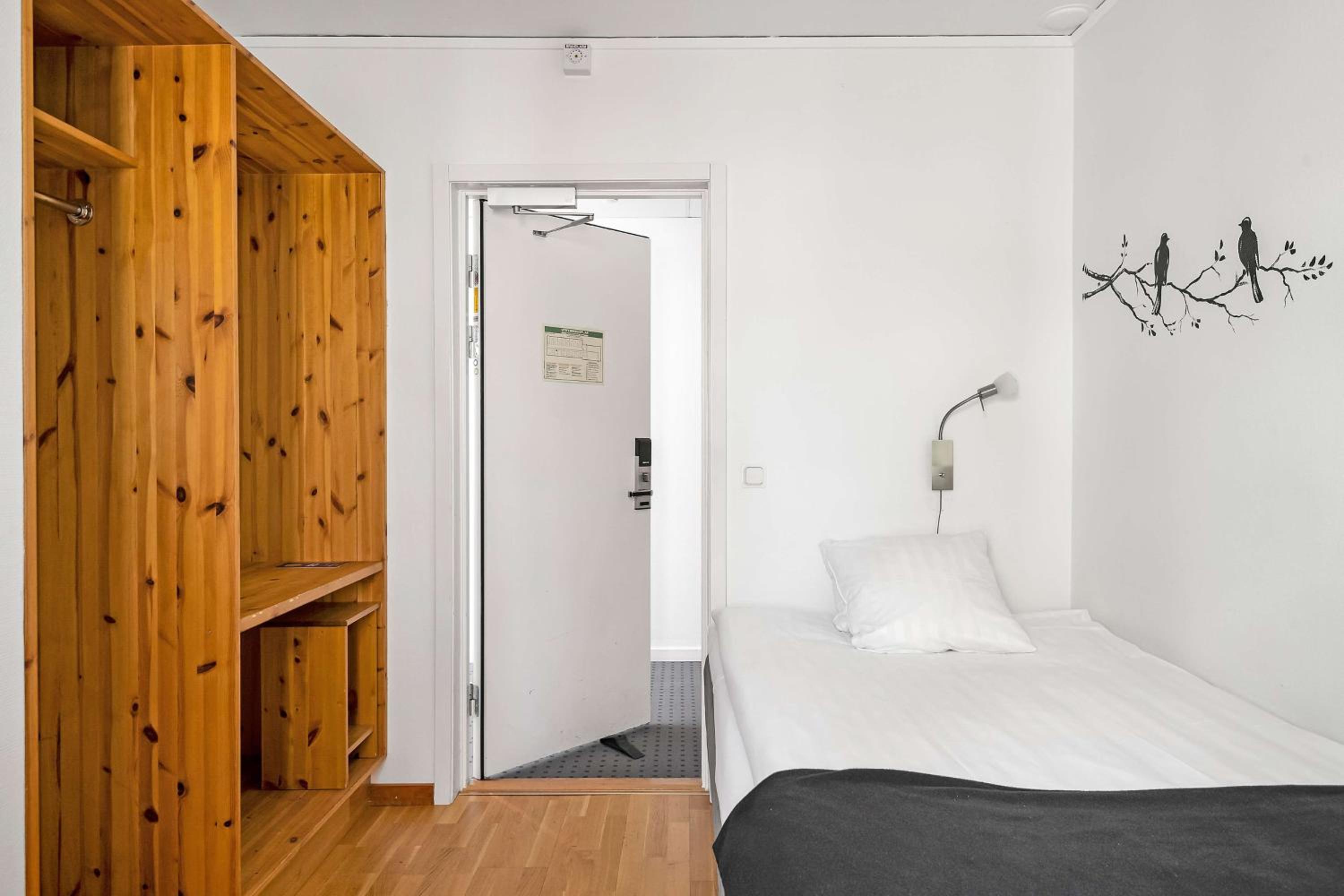 Standard Single Room photo 2