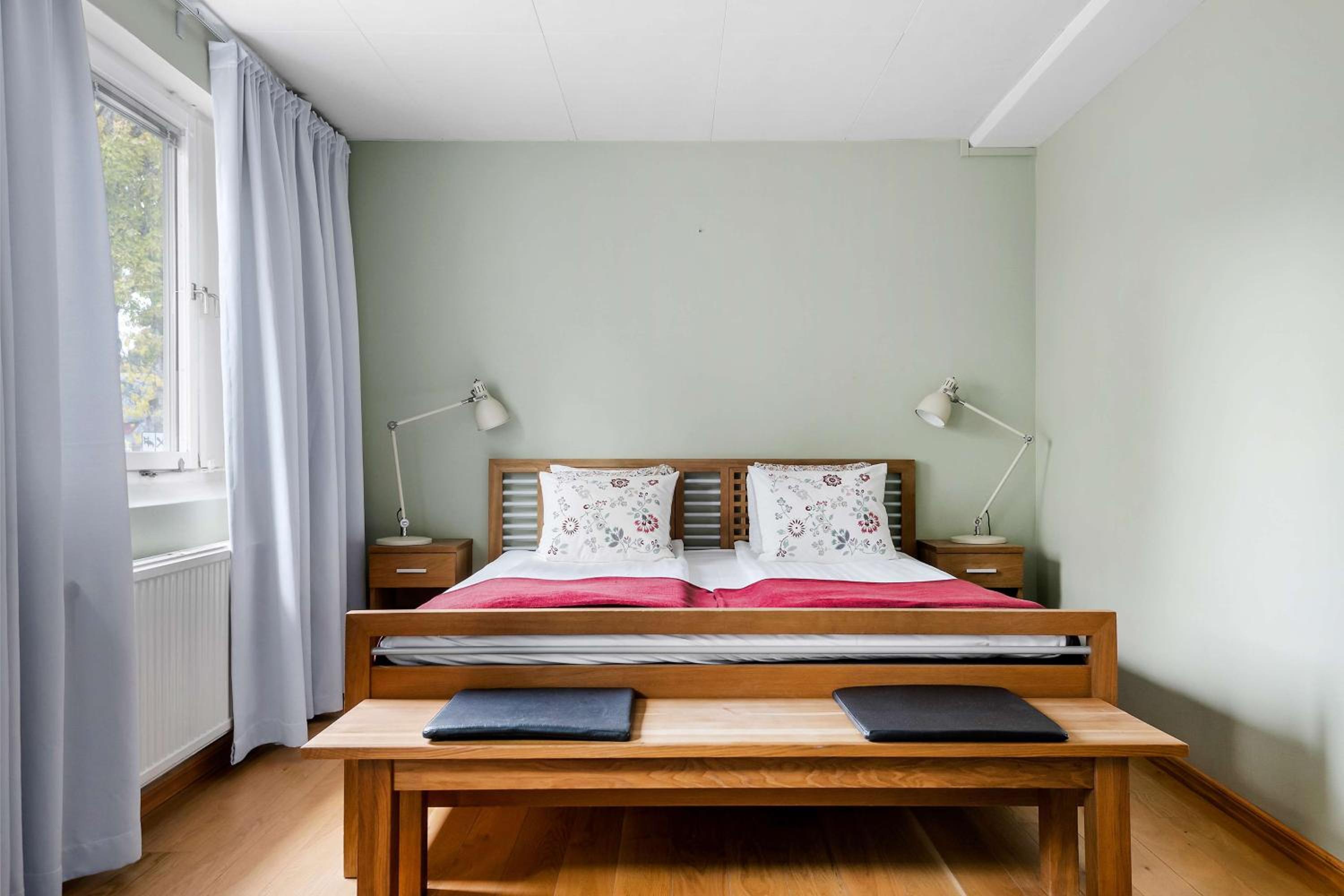 Deluxe King Room with Jetted Tub - Photo 1