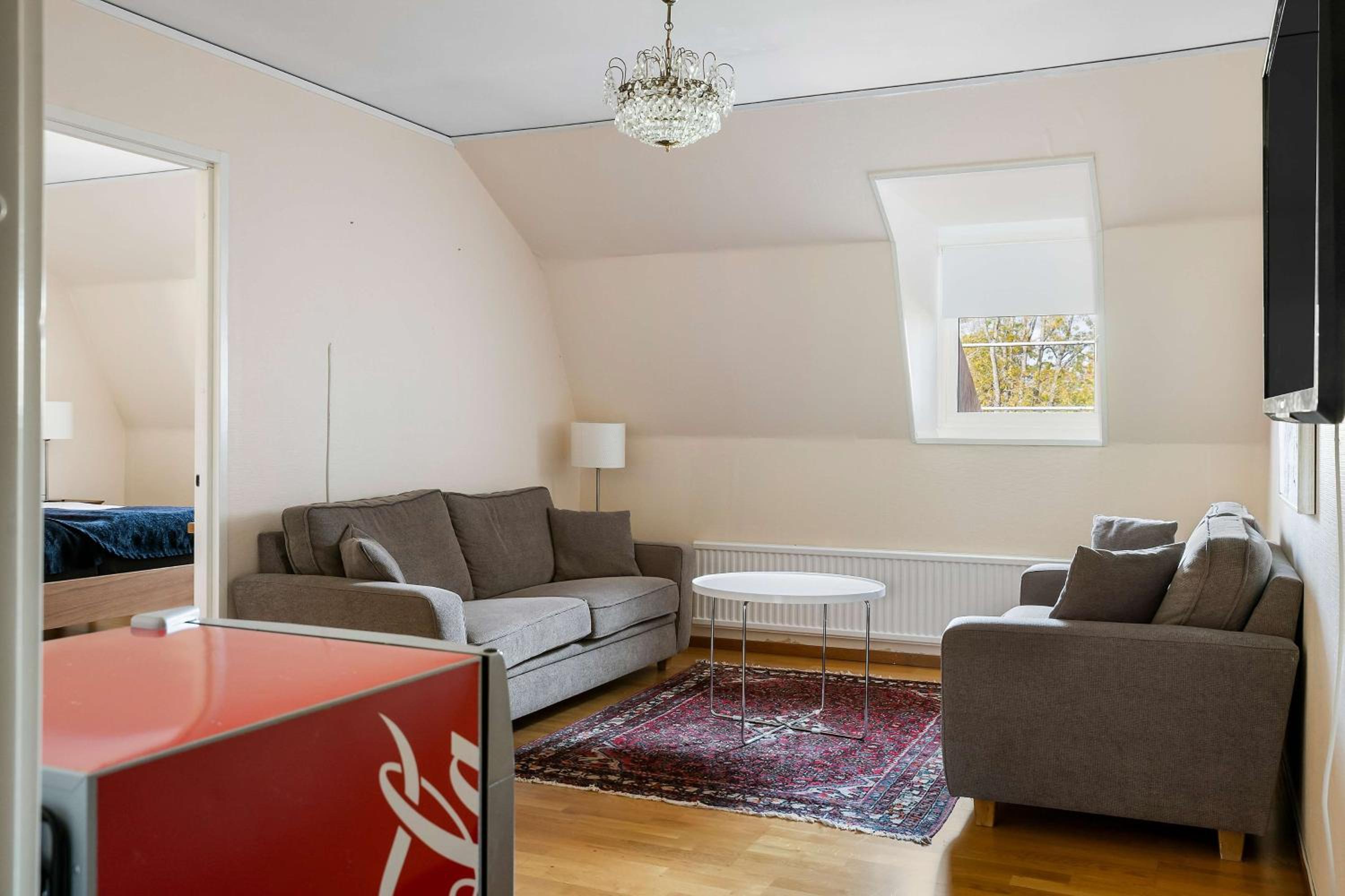 One-Bedroom King Suite - Non-Smoking - Photo 4