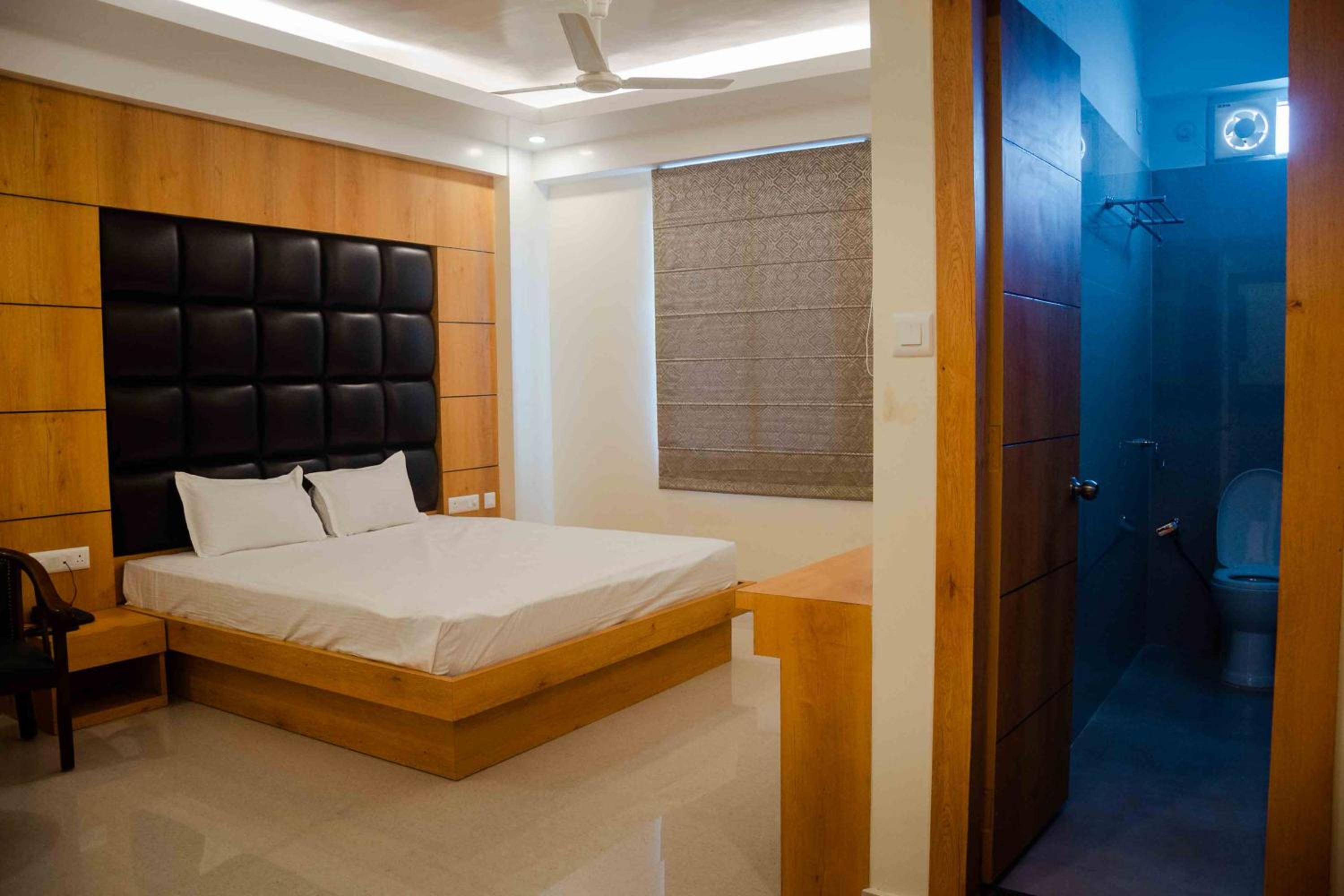 Deluxe Double Room photo 3