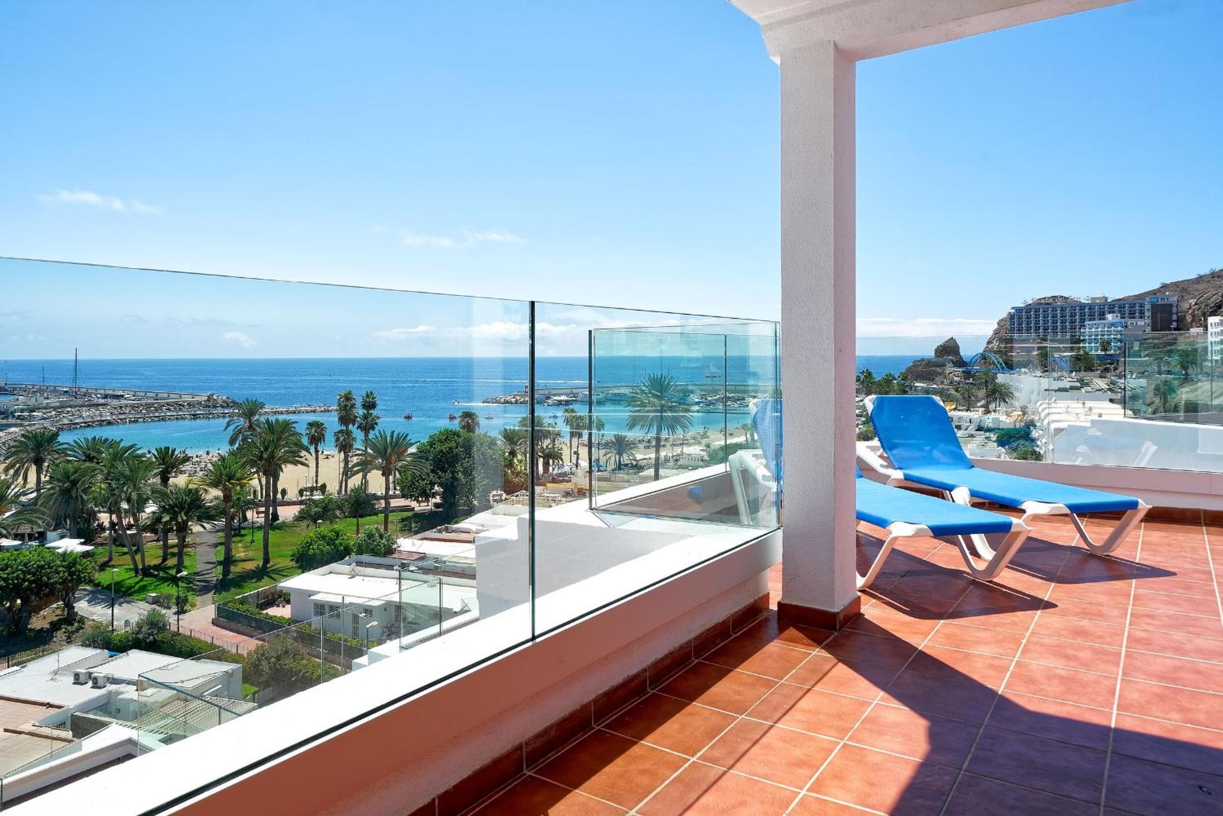 Apartamento de Dos Dormitorios con Terraza y Aire Acondicionado