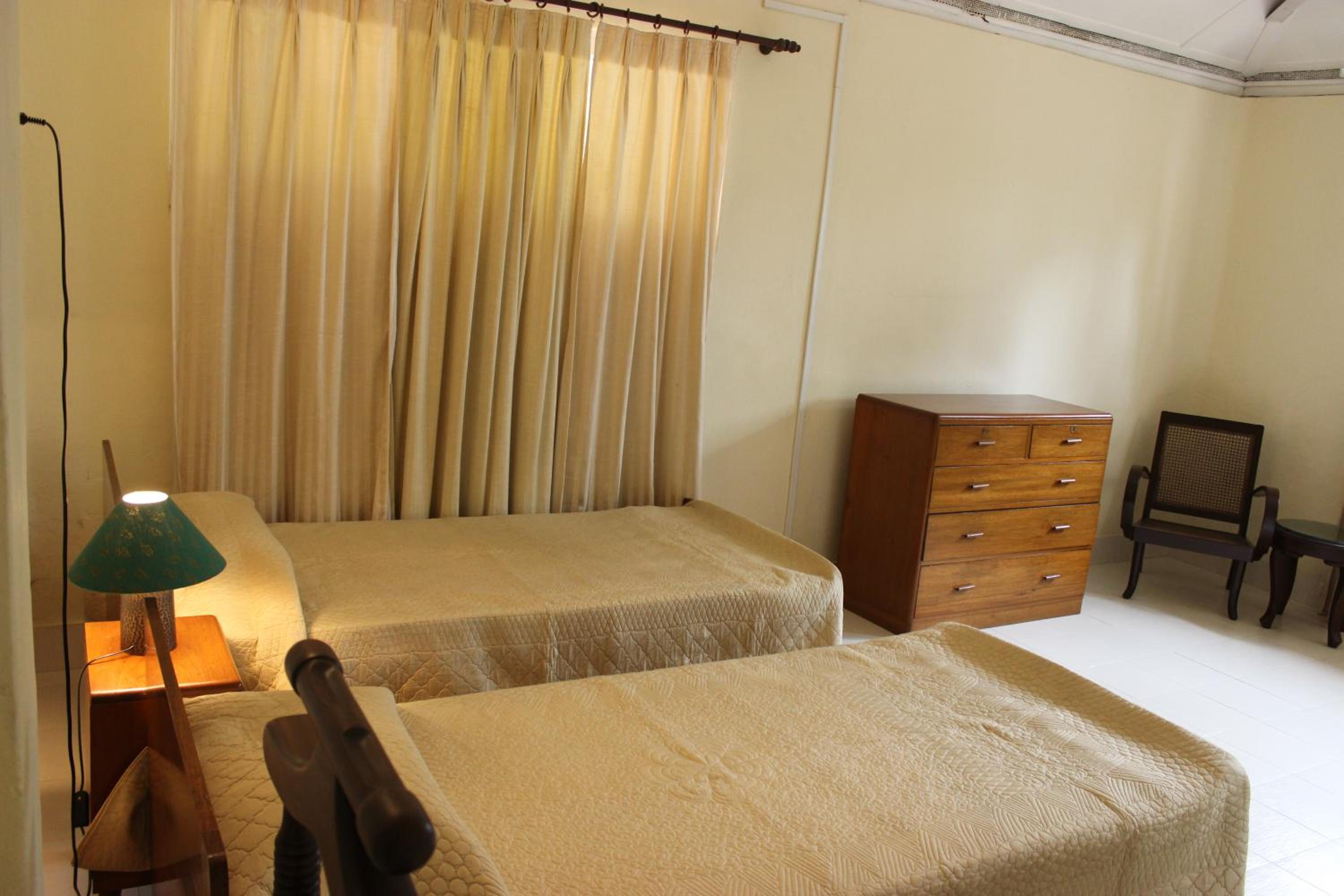 Family Room - Photo 3