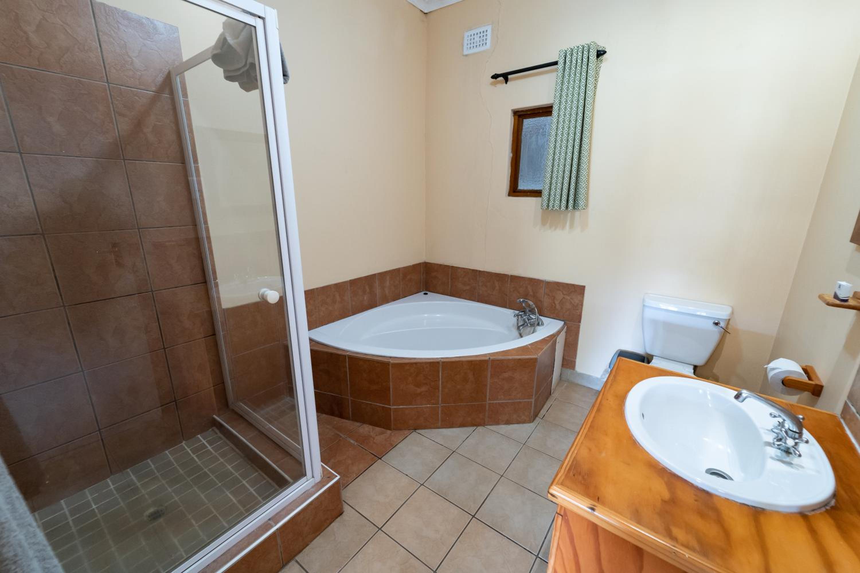 Two-Bedroom Chalet photo 2
