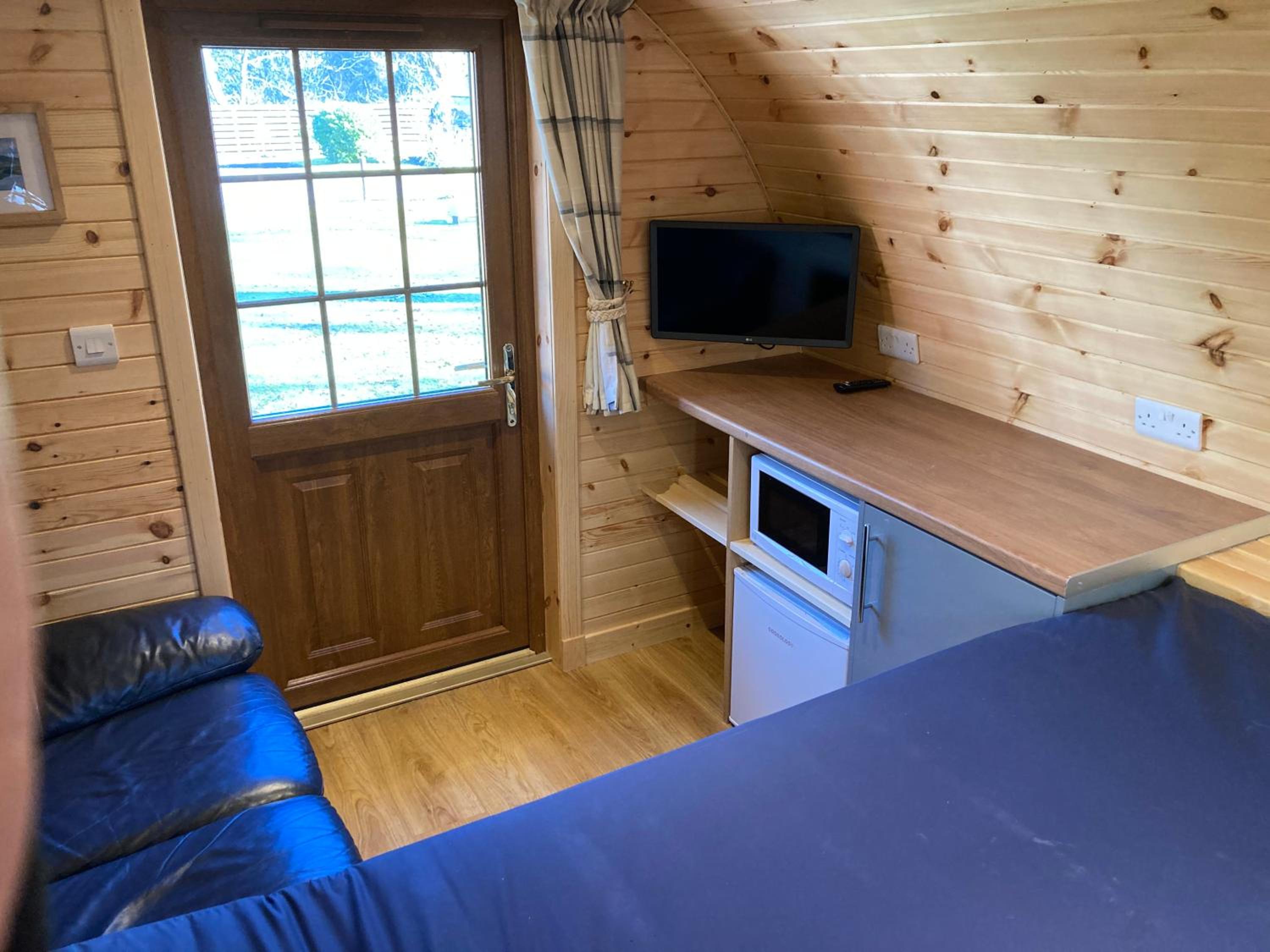 Budget Double Room photo 2