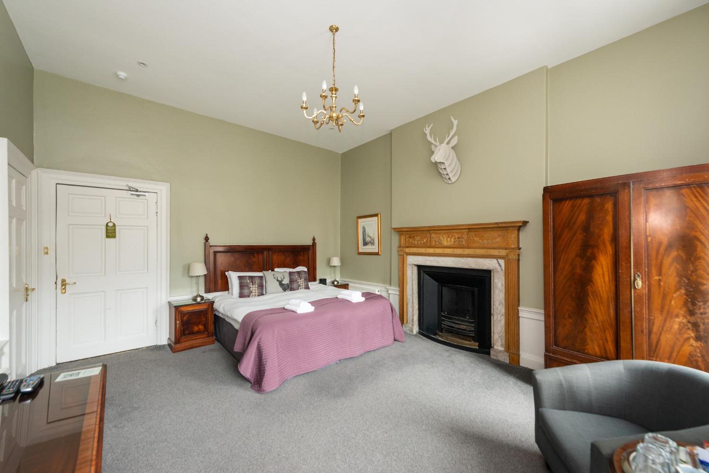 Deluxe Double Room with Shower  (2nd Floor)  - Photo 2