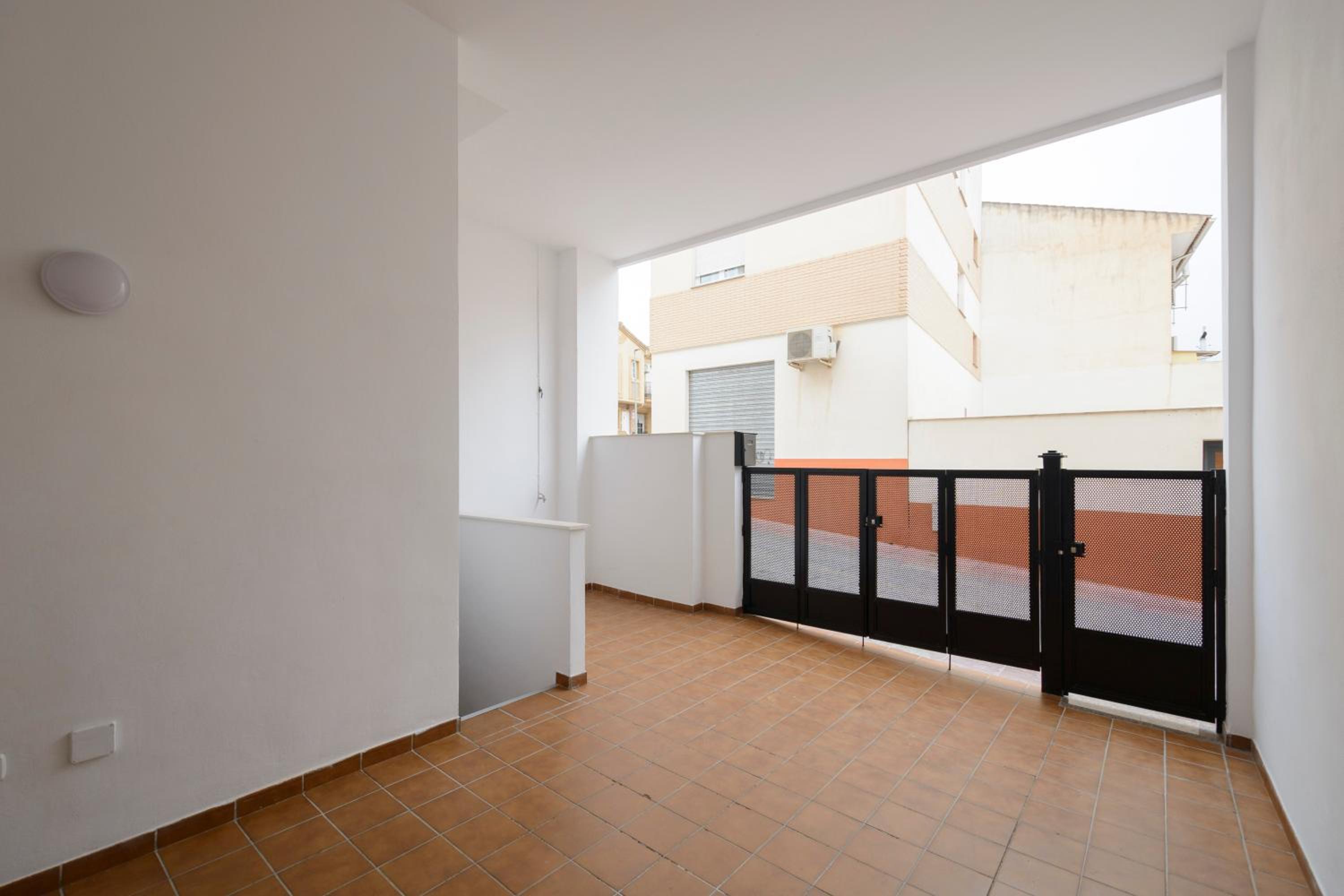 Four-Bedroom House photo 2