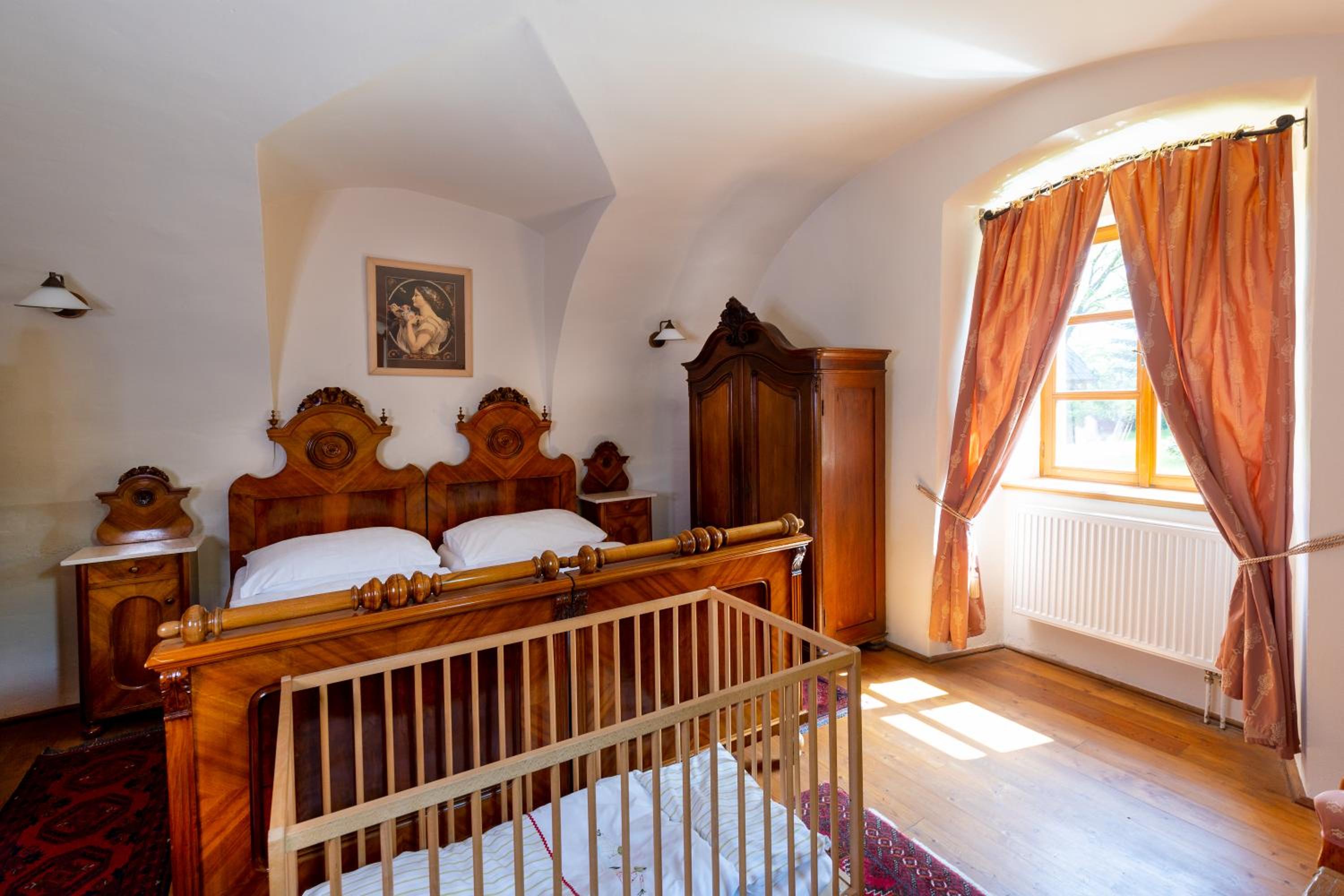 Apartment - Ground Floor photo 3