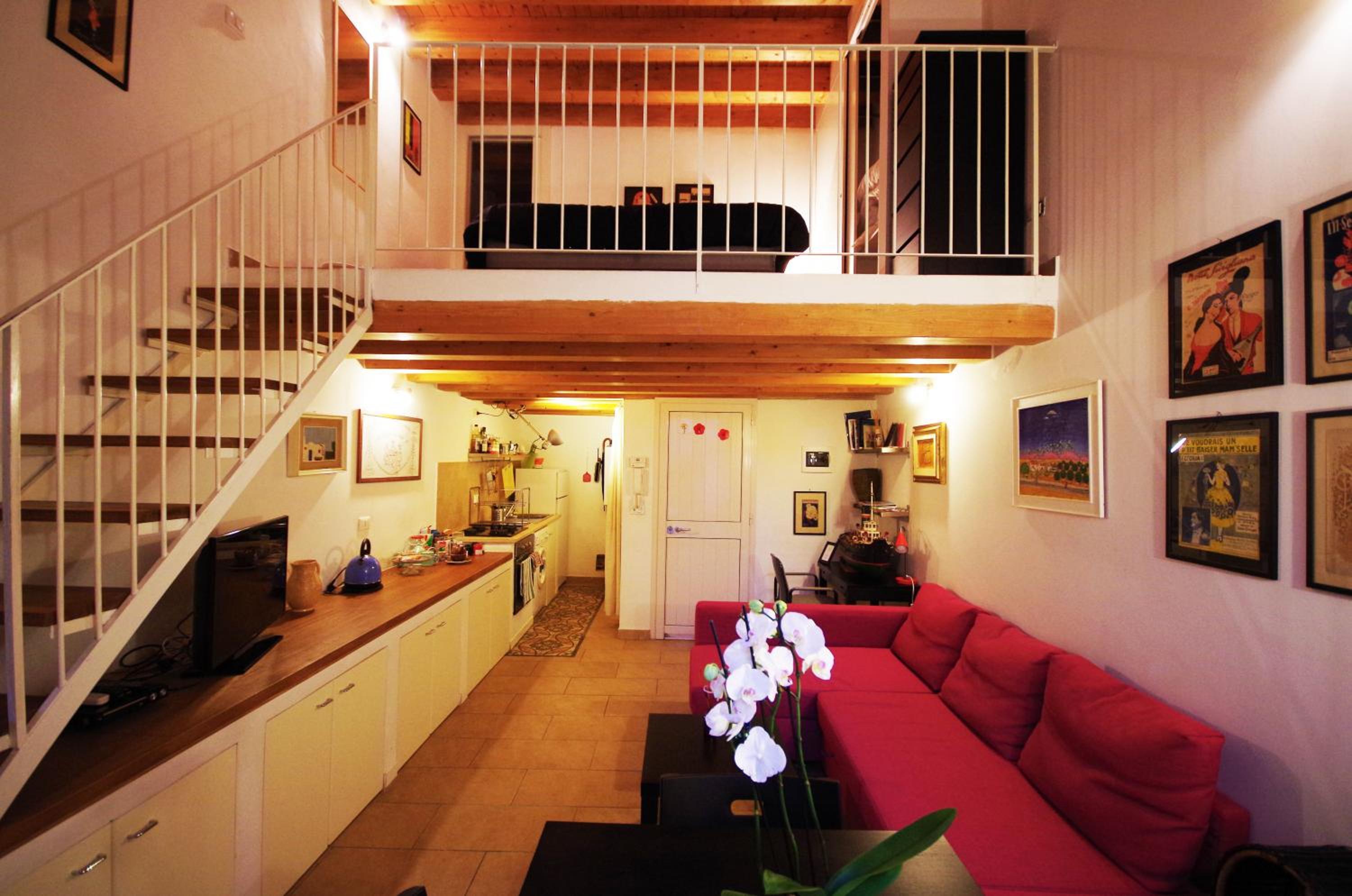 One-Bedroom Apartment - Split Level