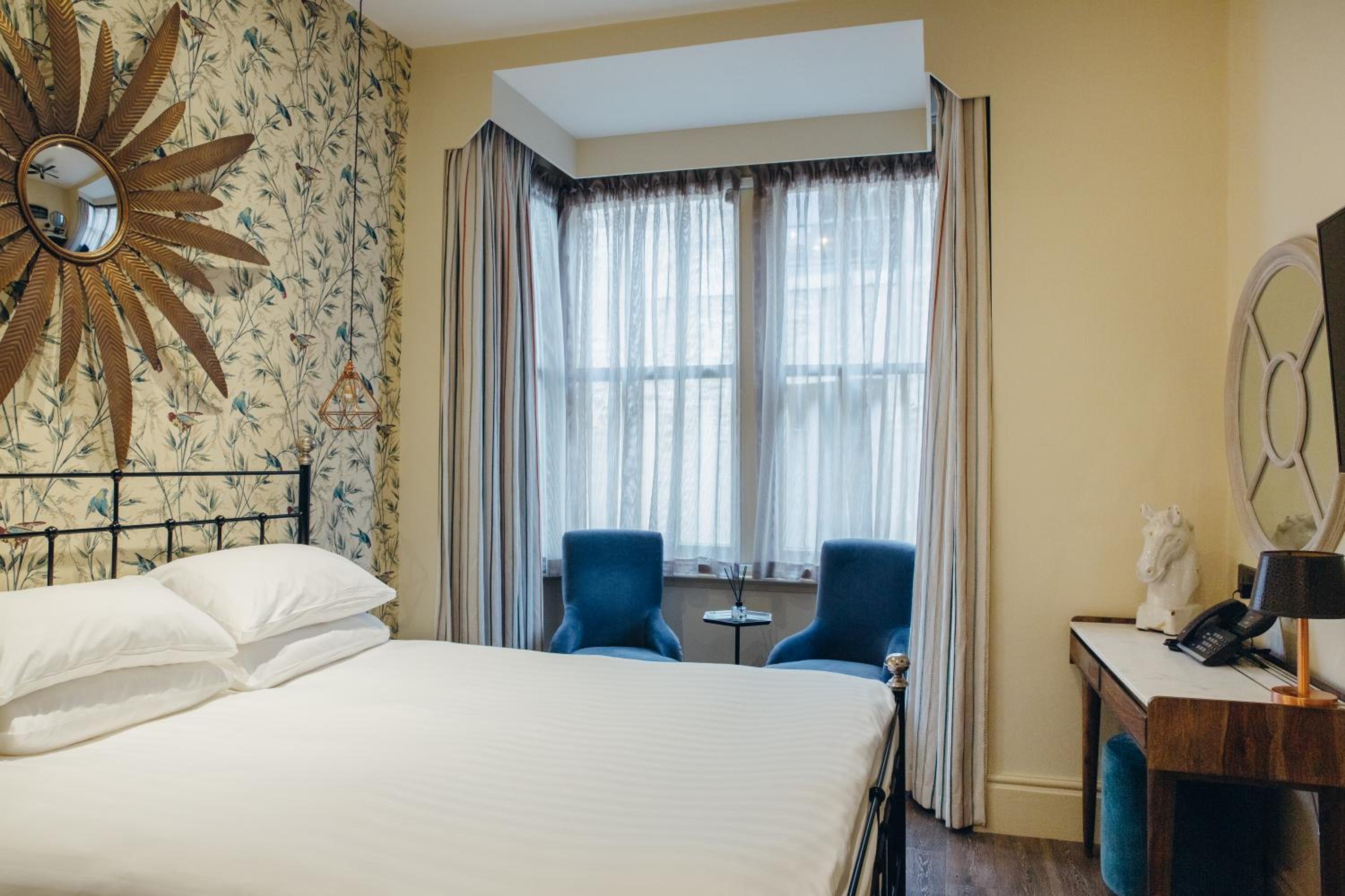 Signature Double Room - Photo 4