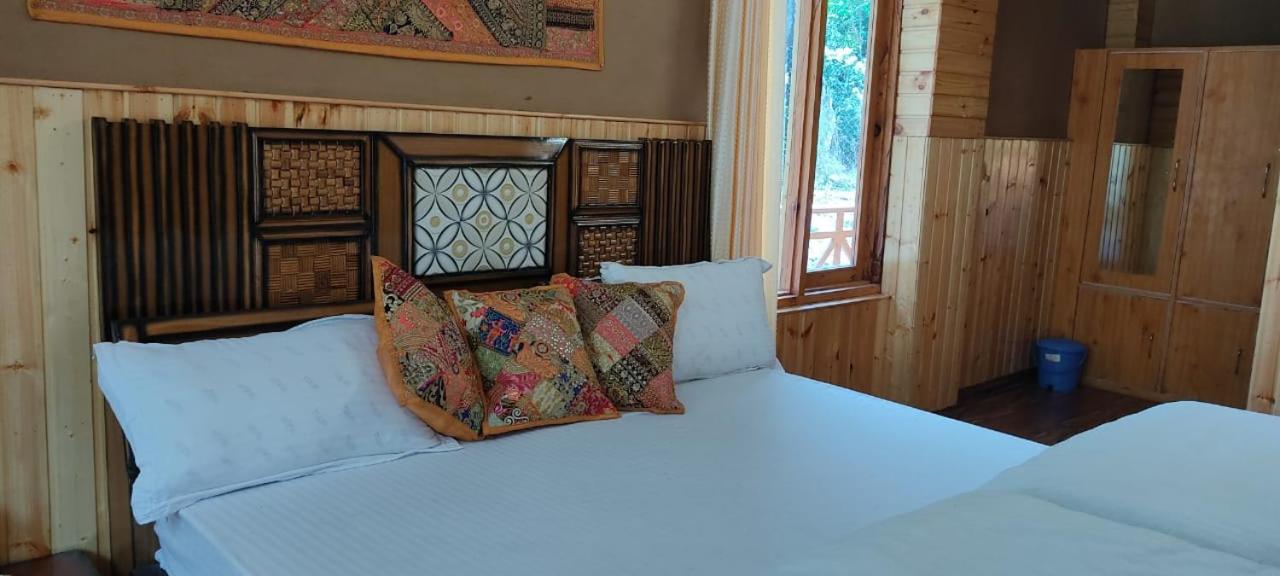 Deluxe King Room photo 1