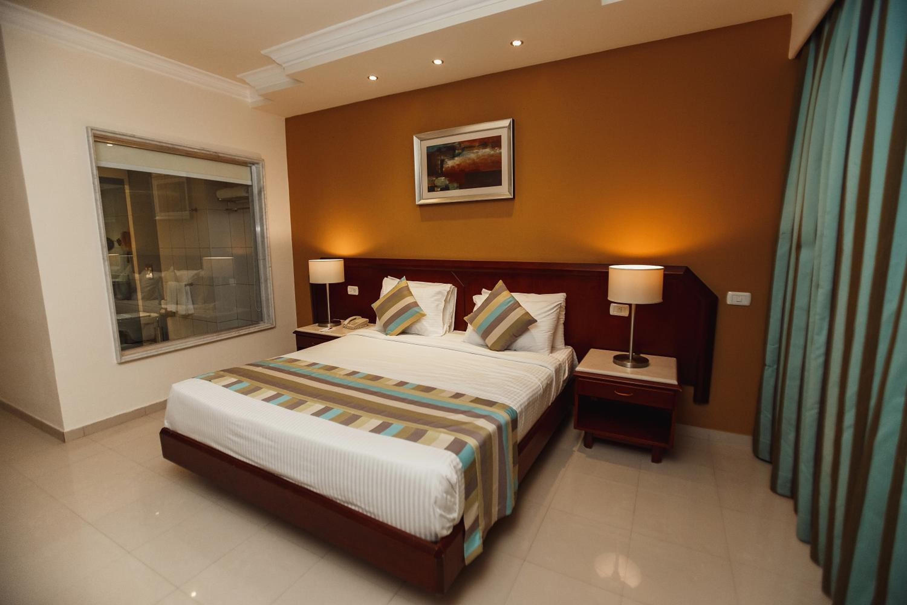 Deluxe Room - Photo 4