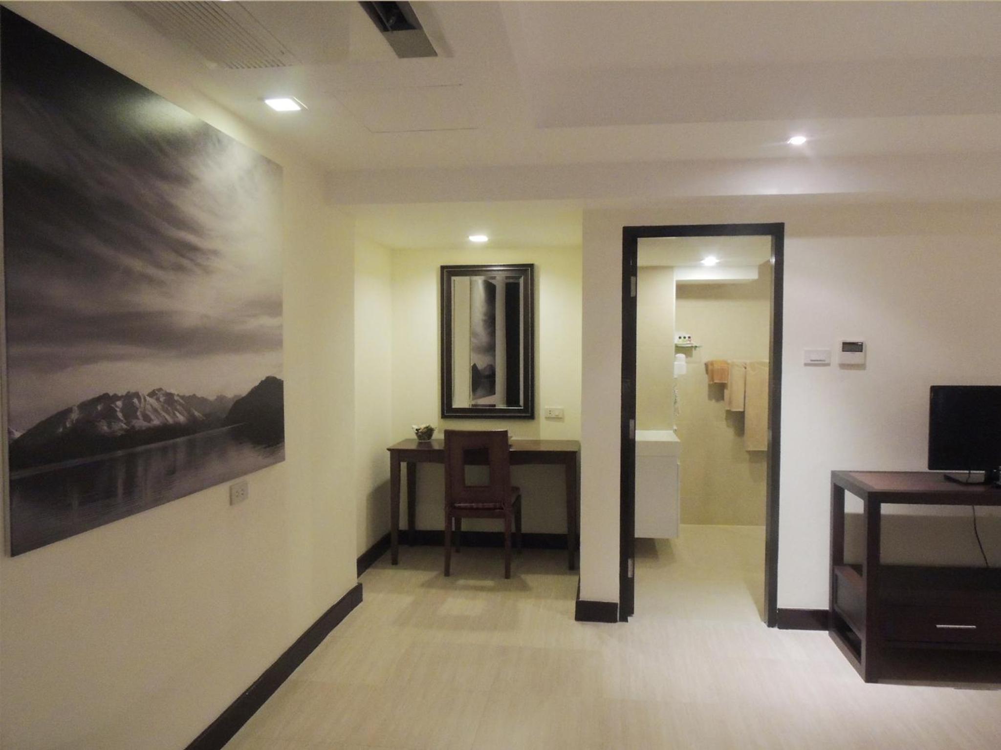Cabana Superior Double Or Twin Room thumbnail 6