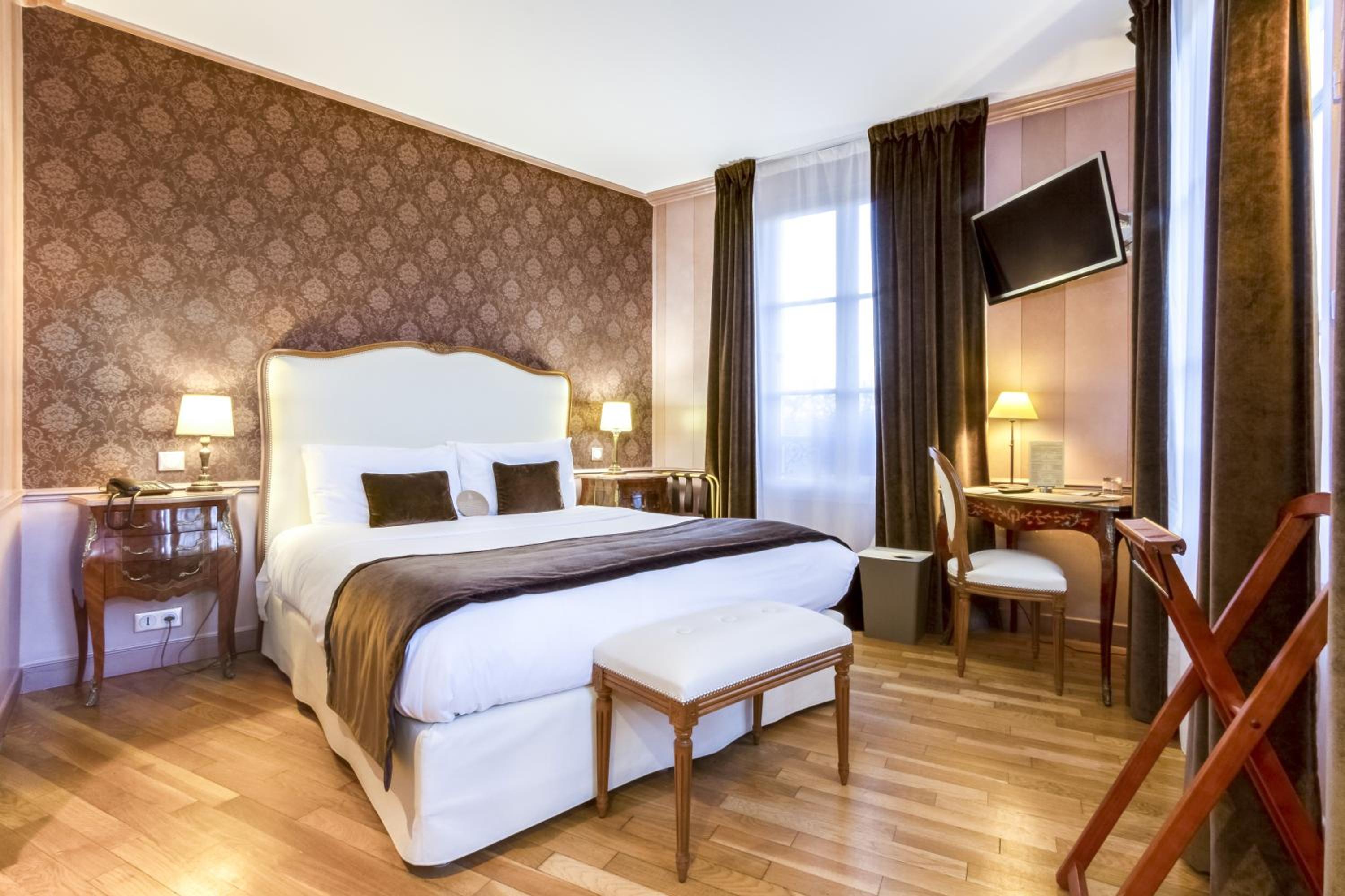 Deluxe Double Room with View photo 3