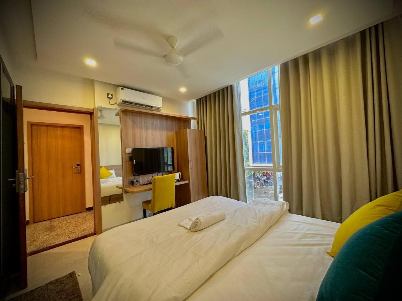 Deluxe Double Room - Photo 2