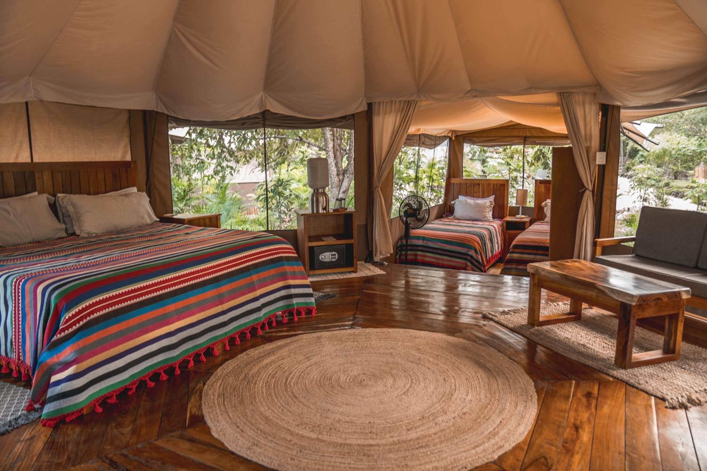 Tent - Photo 1