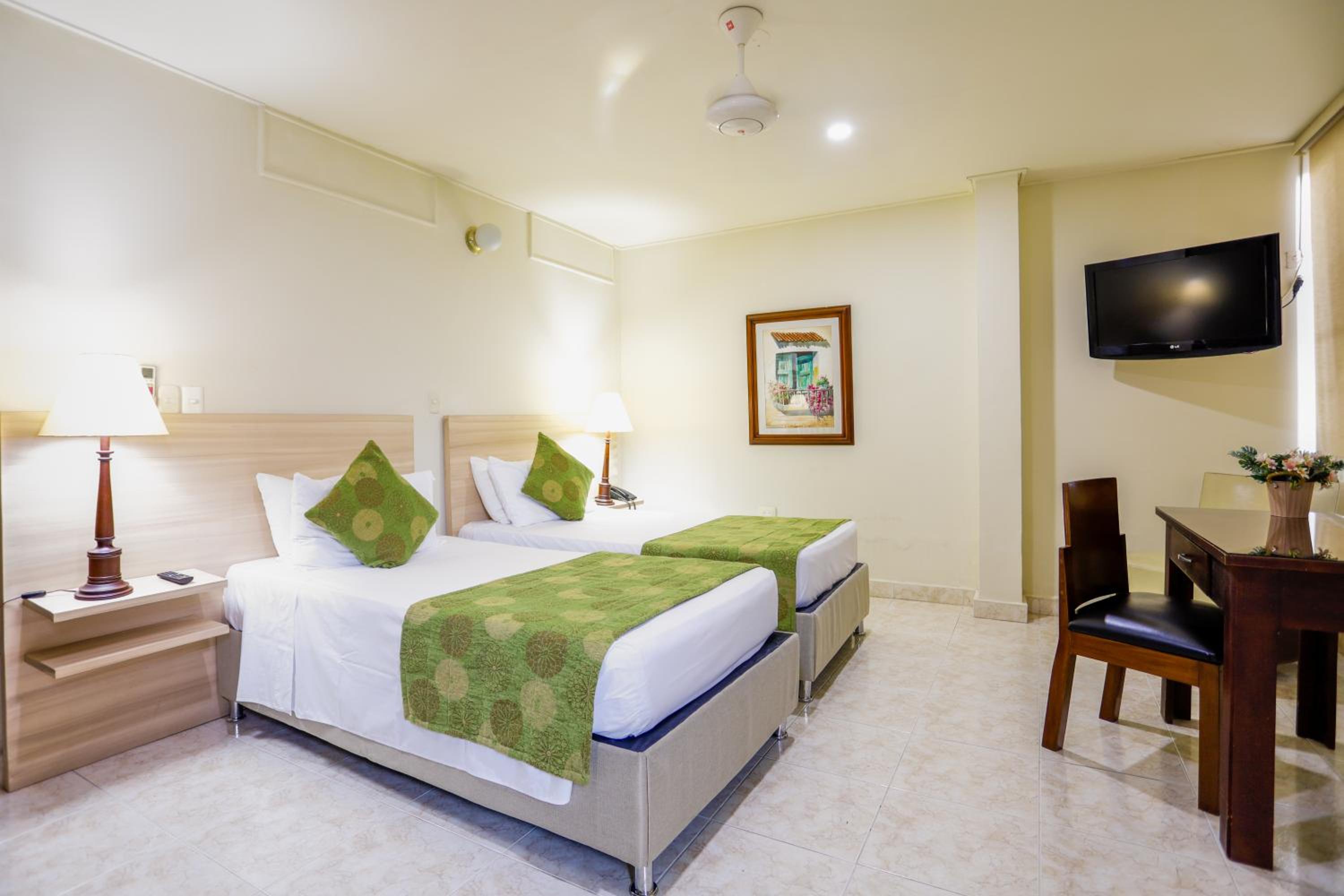 Double or Twin Room photo 3
