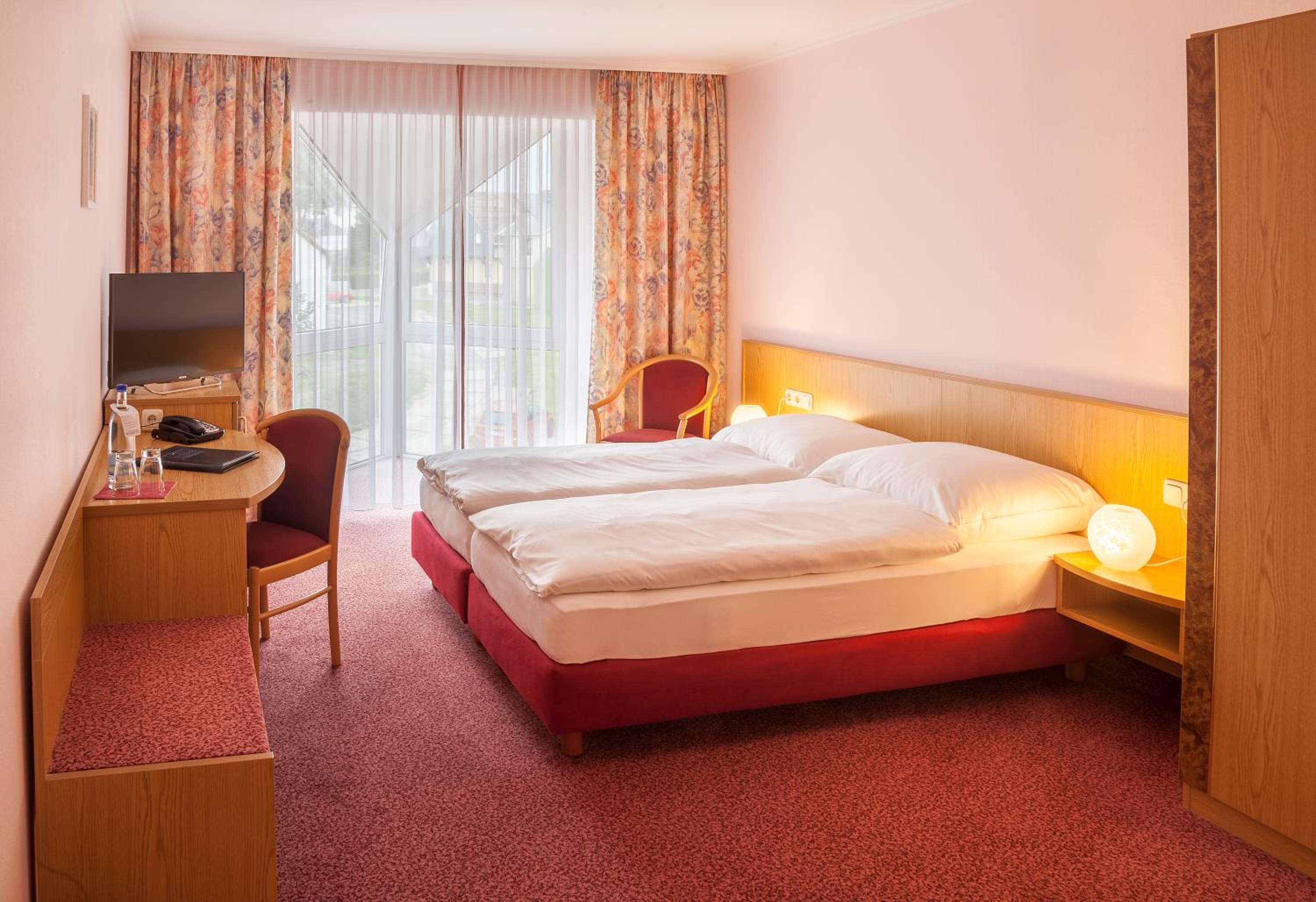 Standard Double Room - Photo 1