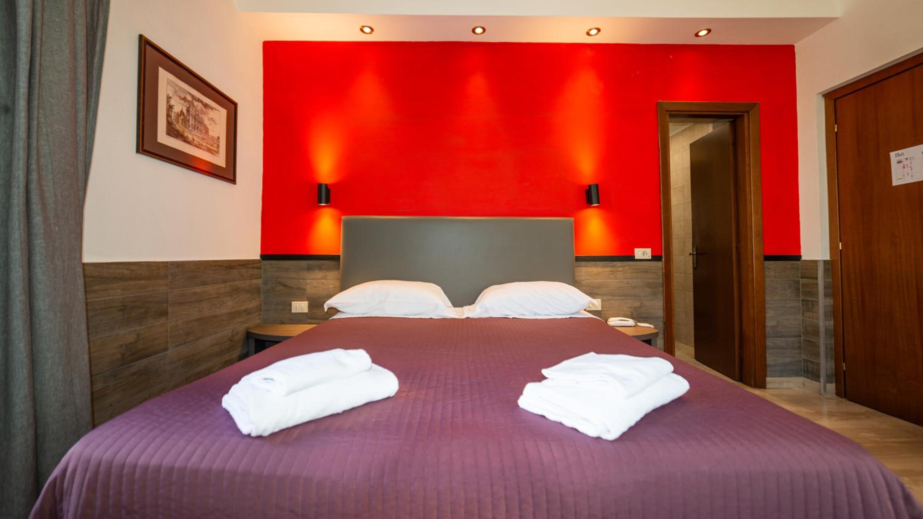 Large Single Room photo 3